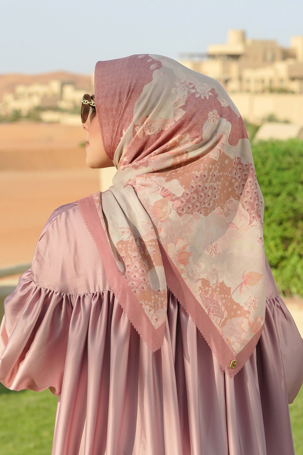 Arabian Night Square - Parade