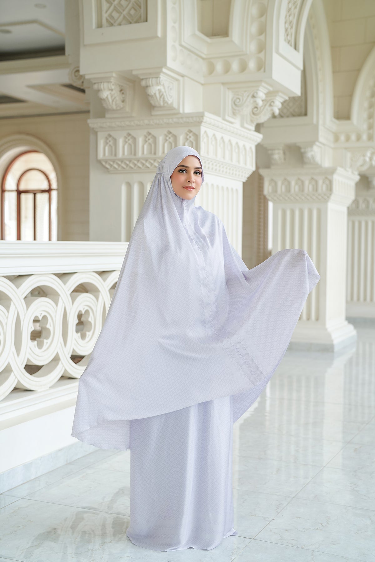Tapis Prayer Robe - Orchid Petal