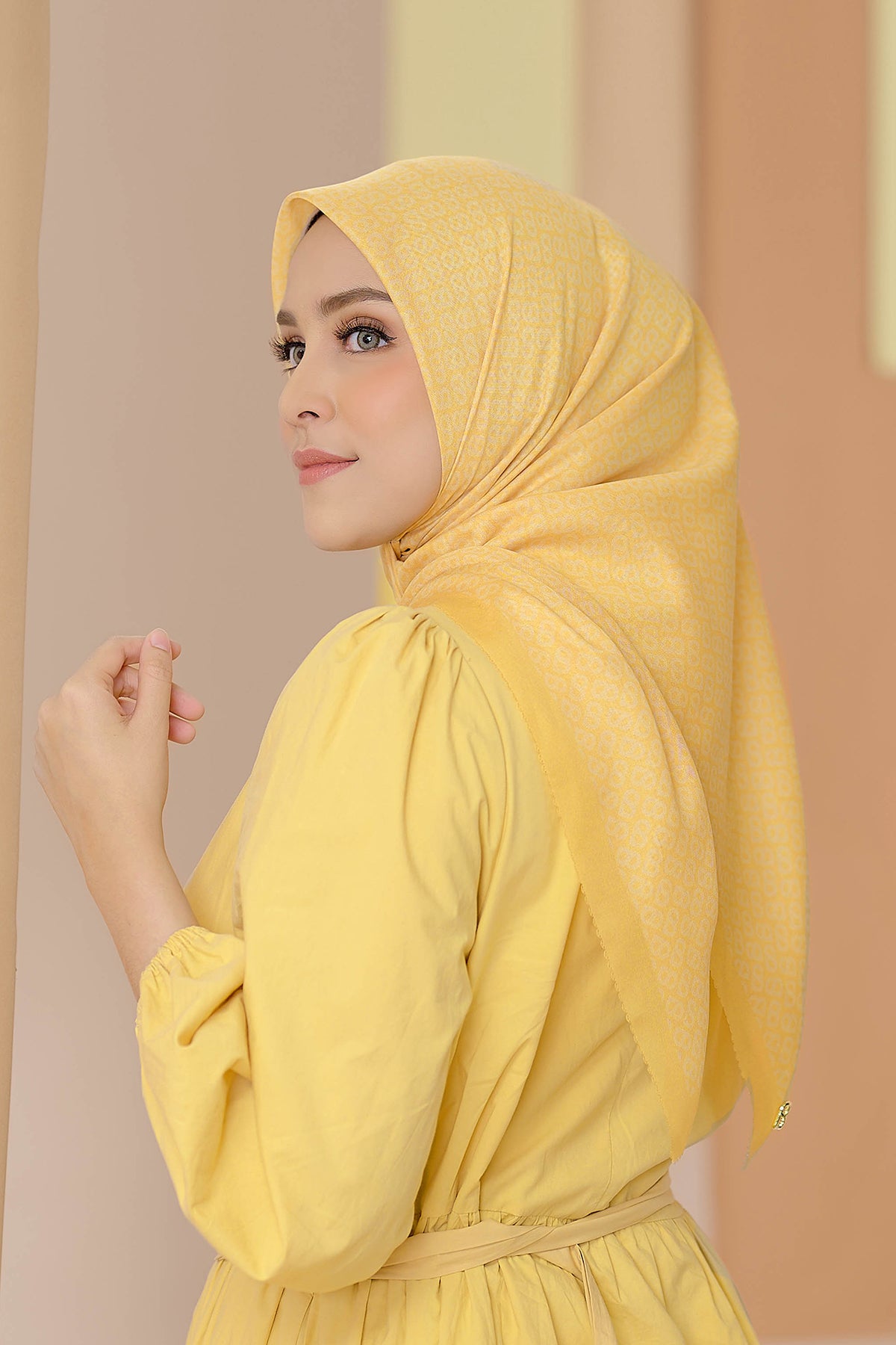 The Tapis Square - Banana Cream