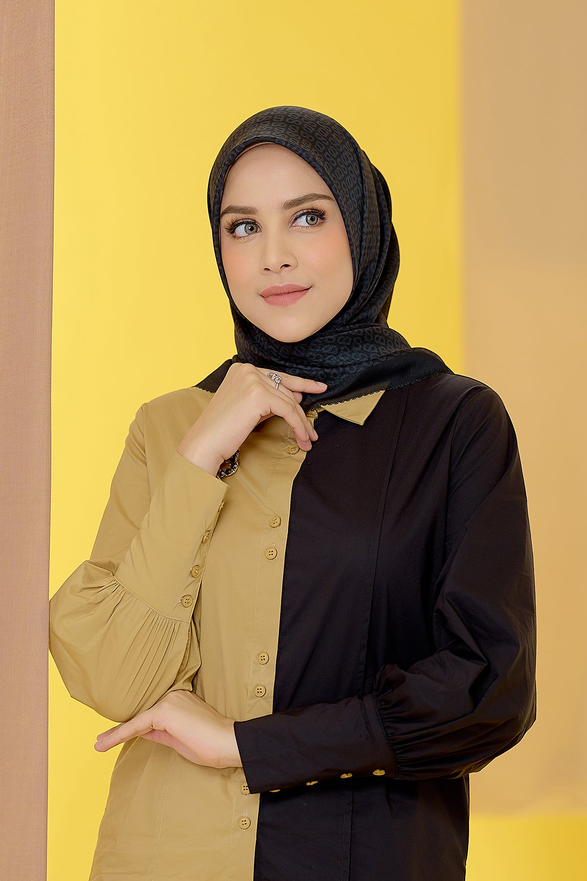 The Tapis Square - Caviar