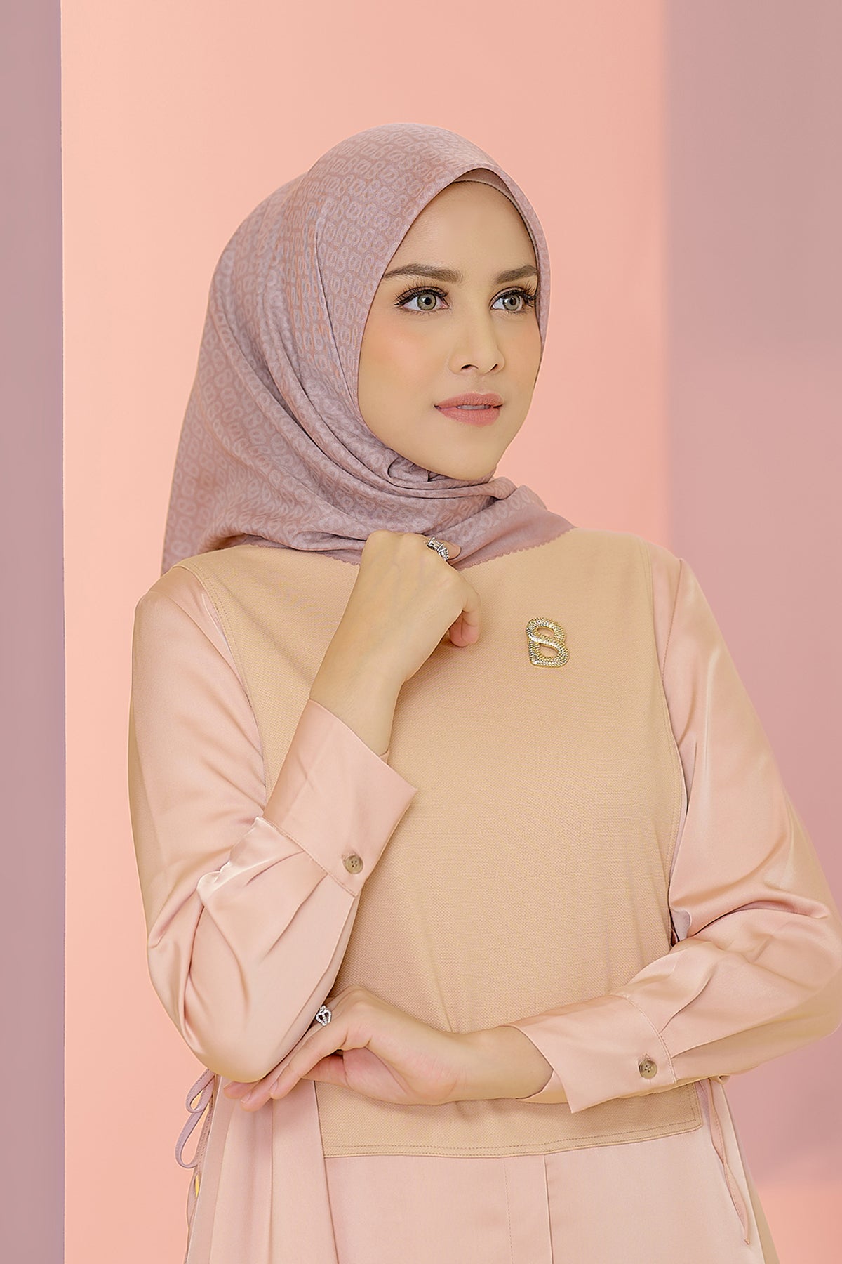 The Tapis Square - Peach Whip