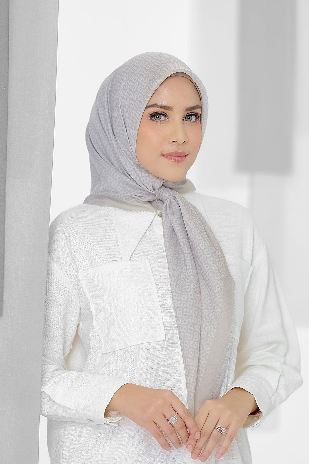 The Tapis Square - Silver Lining