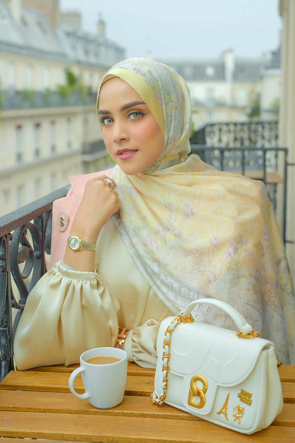 The Parisian Satin Shawl - Citron