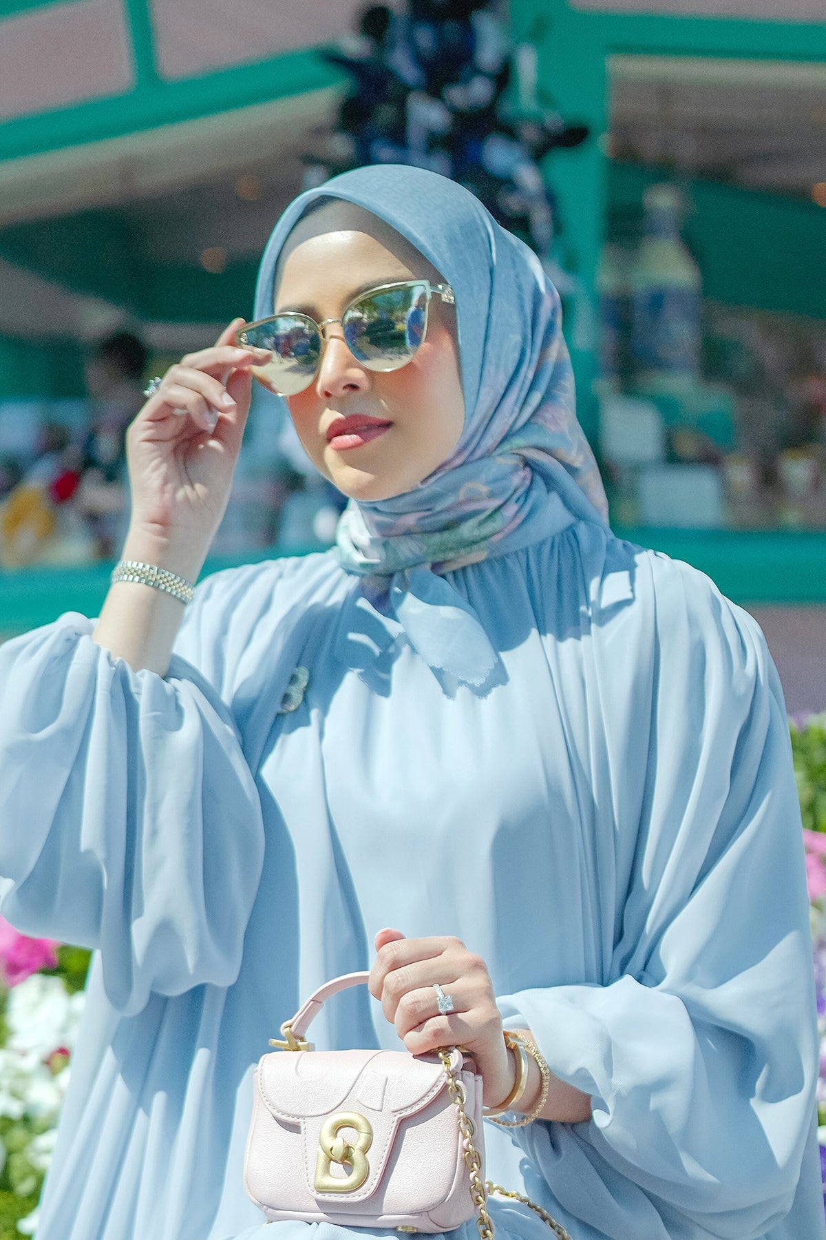 The Wonderland Square - Airy Blue