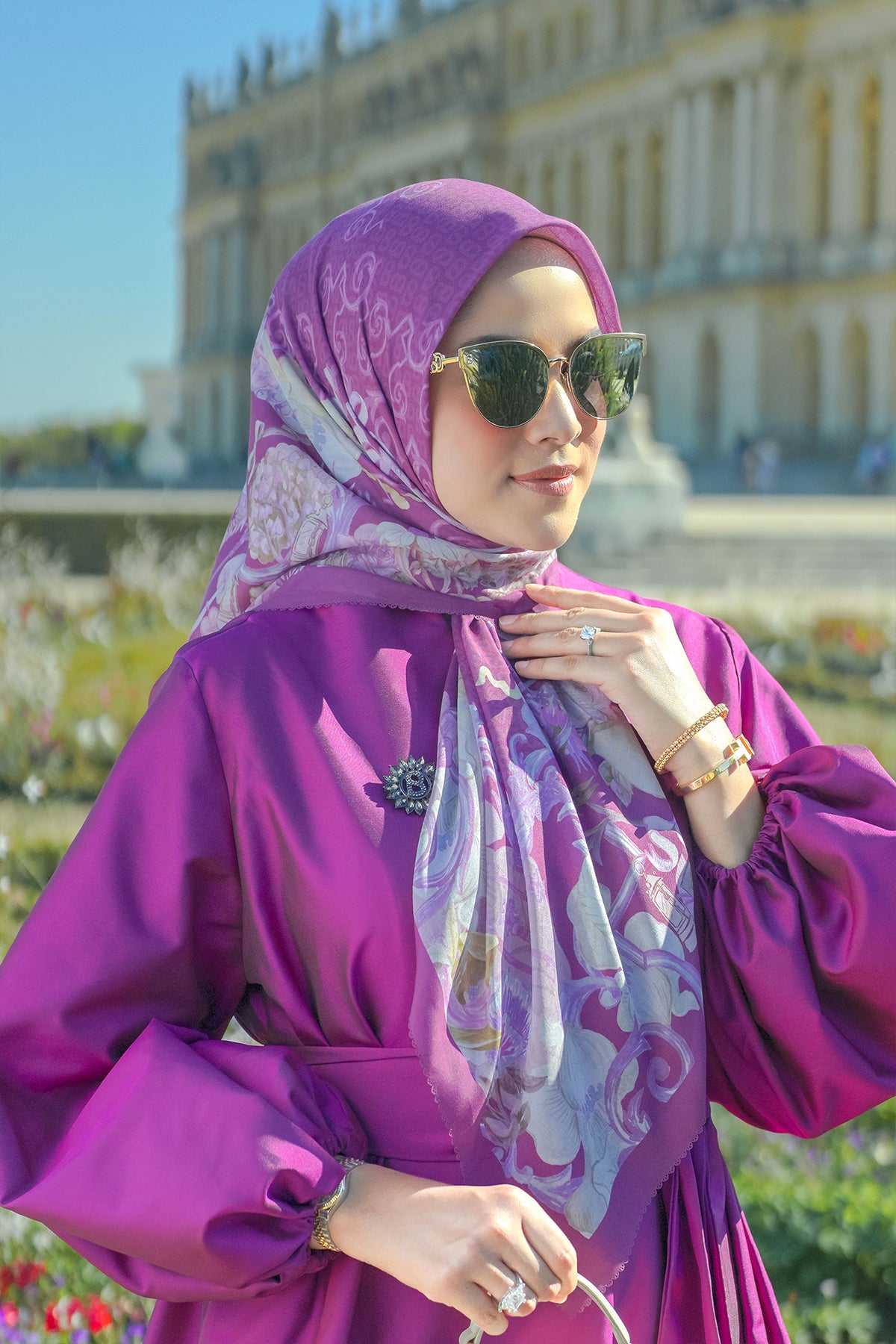 The Wonderland Square - Grape Juice