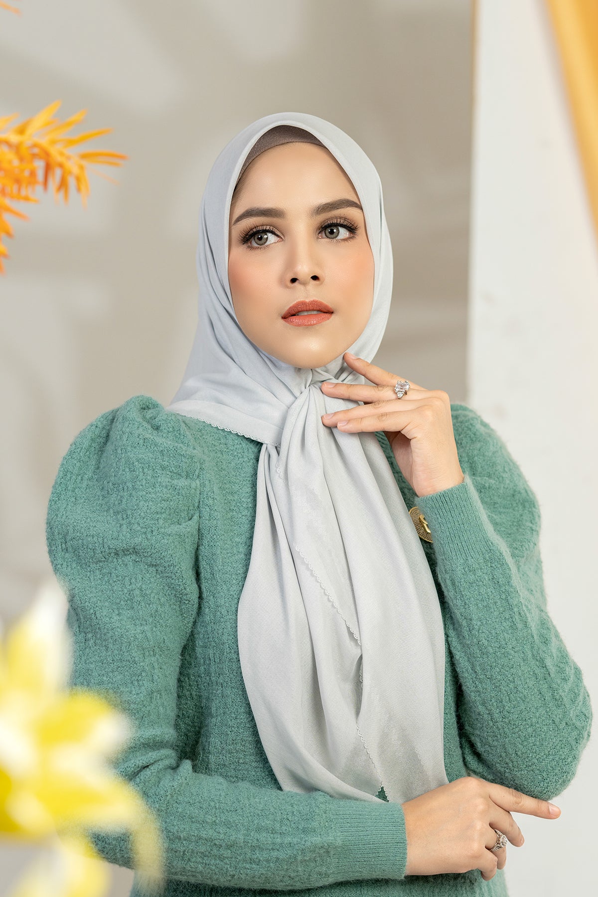 Today's Scarf - Chalk