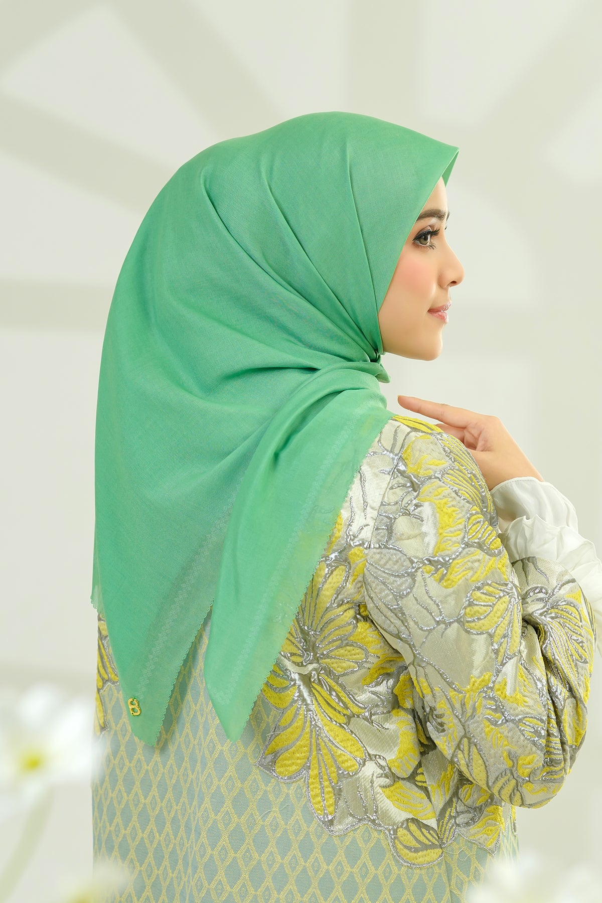 Today's Scarf - Green Spring