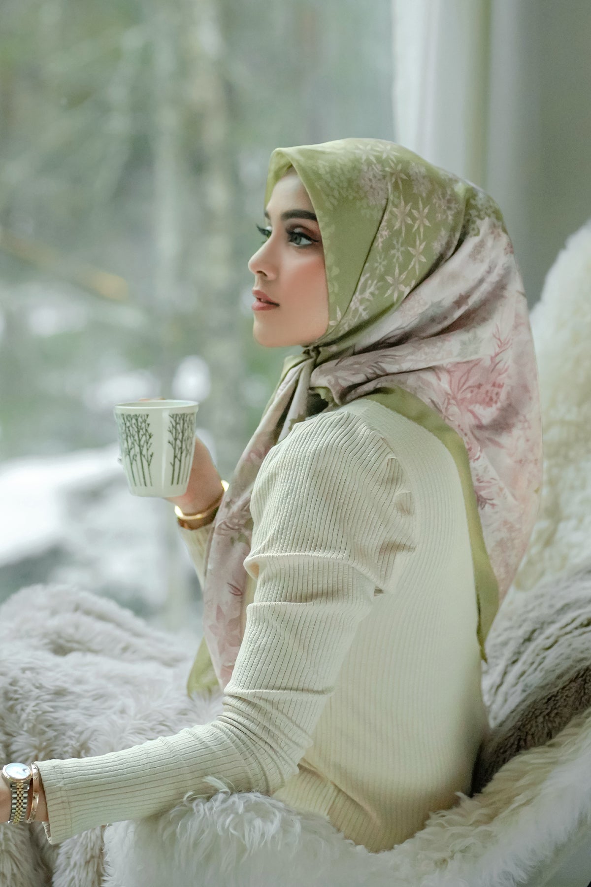 Disney's Frozen Buttonscarves Square - Willow