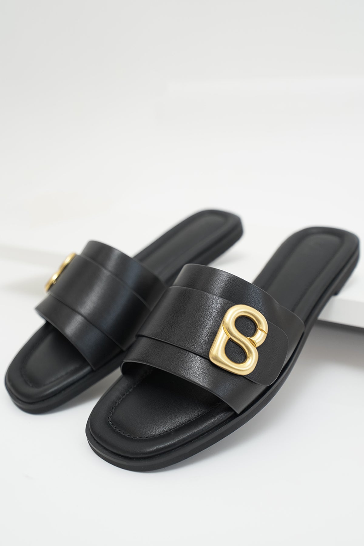 Fika Sandal - Black