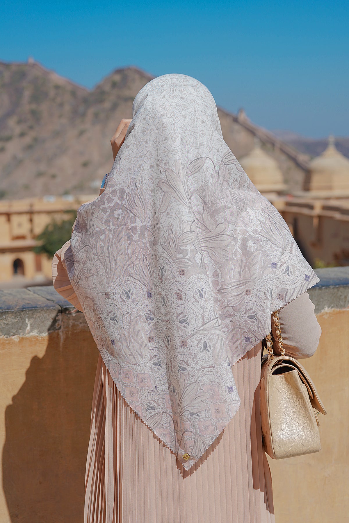 Maharani Voal Square XL - Safed