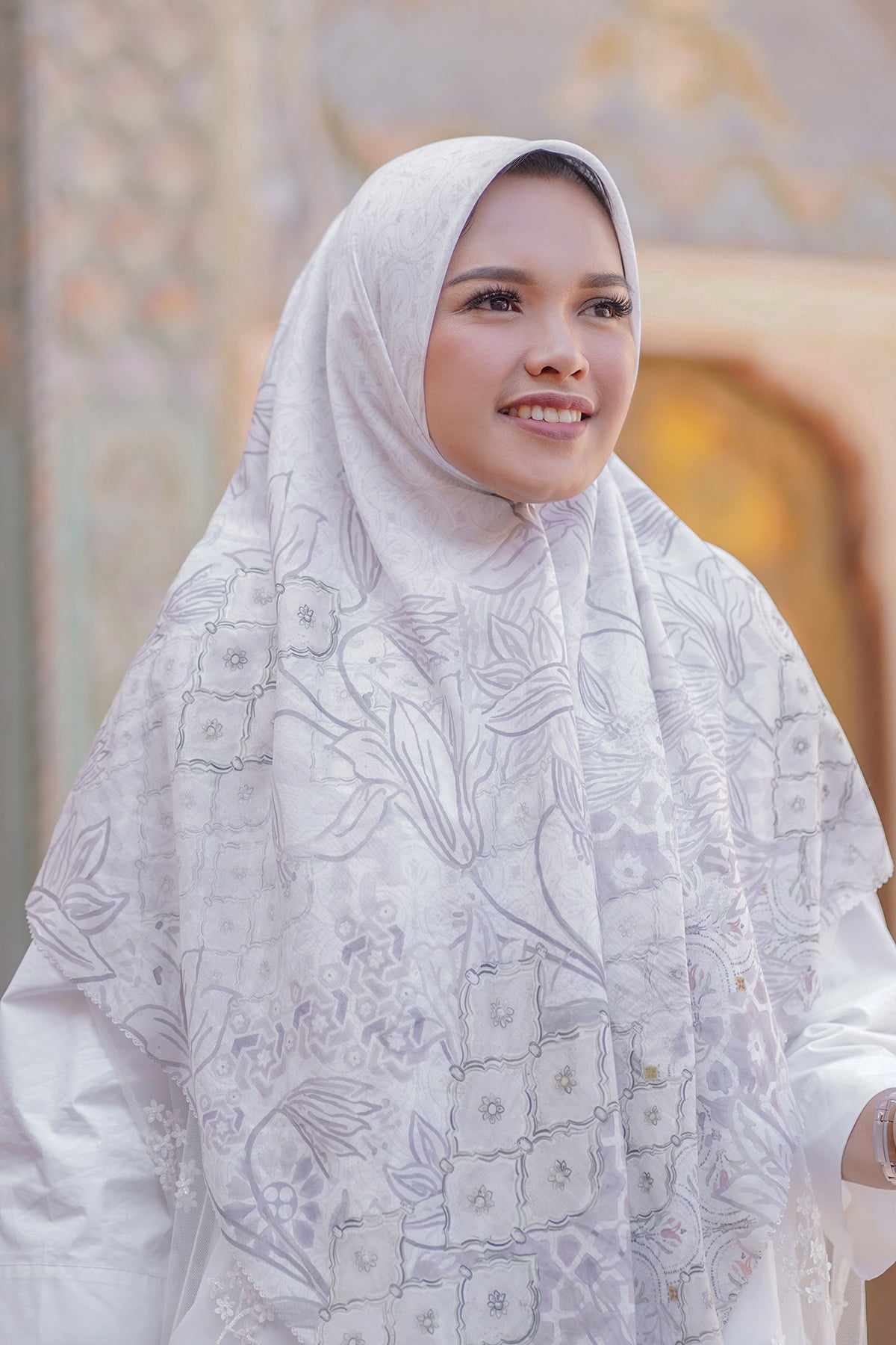 Maharani Voal Square XL - White