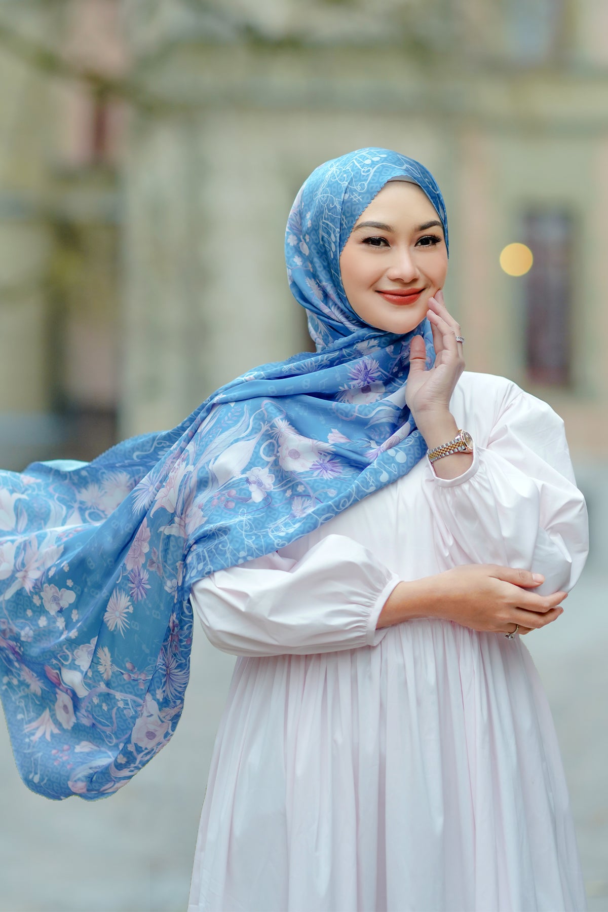 The Nada Satin Shawl - Sol