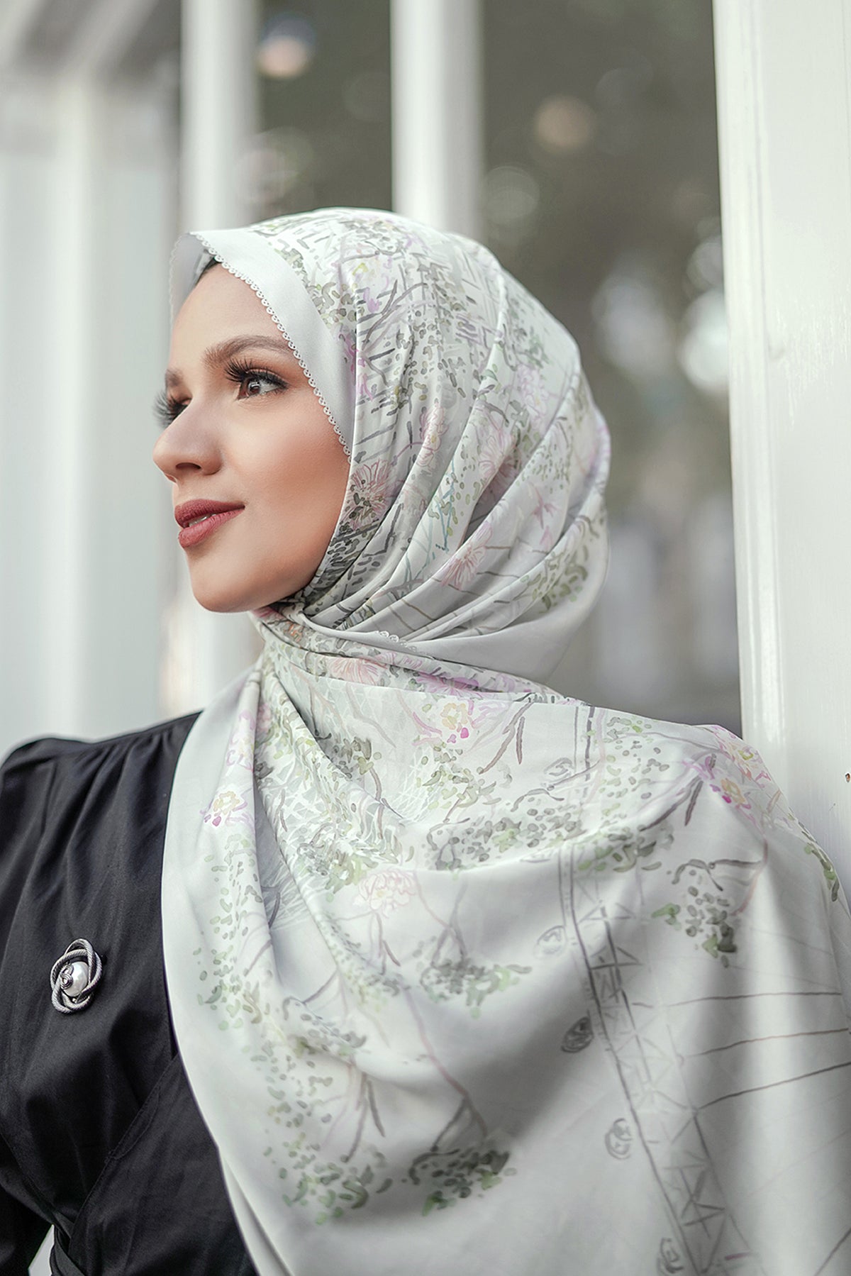 The British Series Satin Shawl - Ash