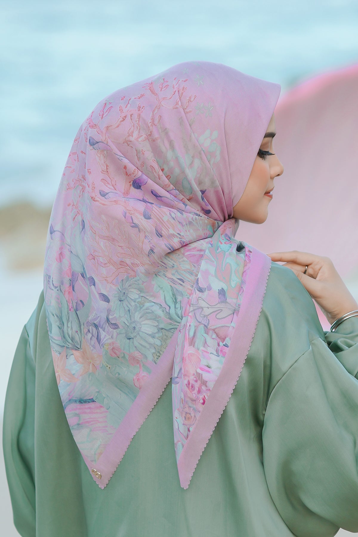 The Little Mermaid Square - Tea Rose