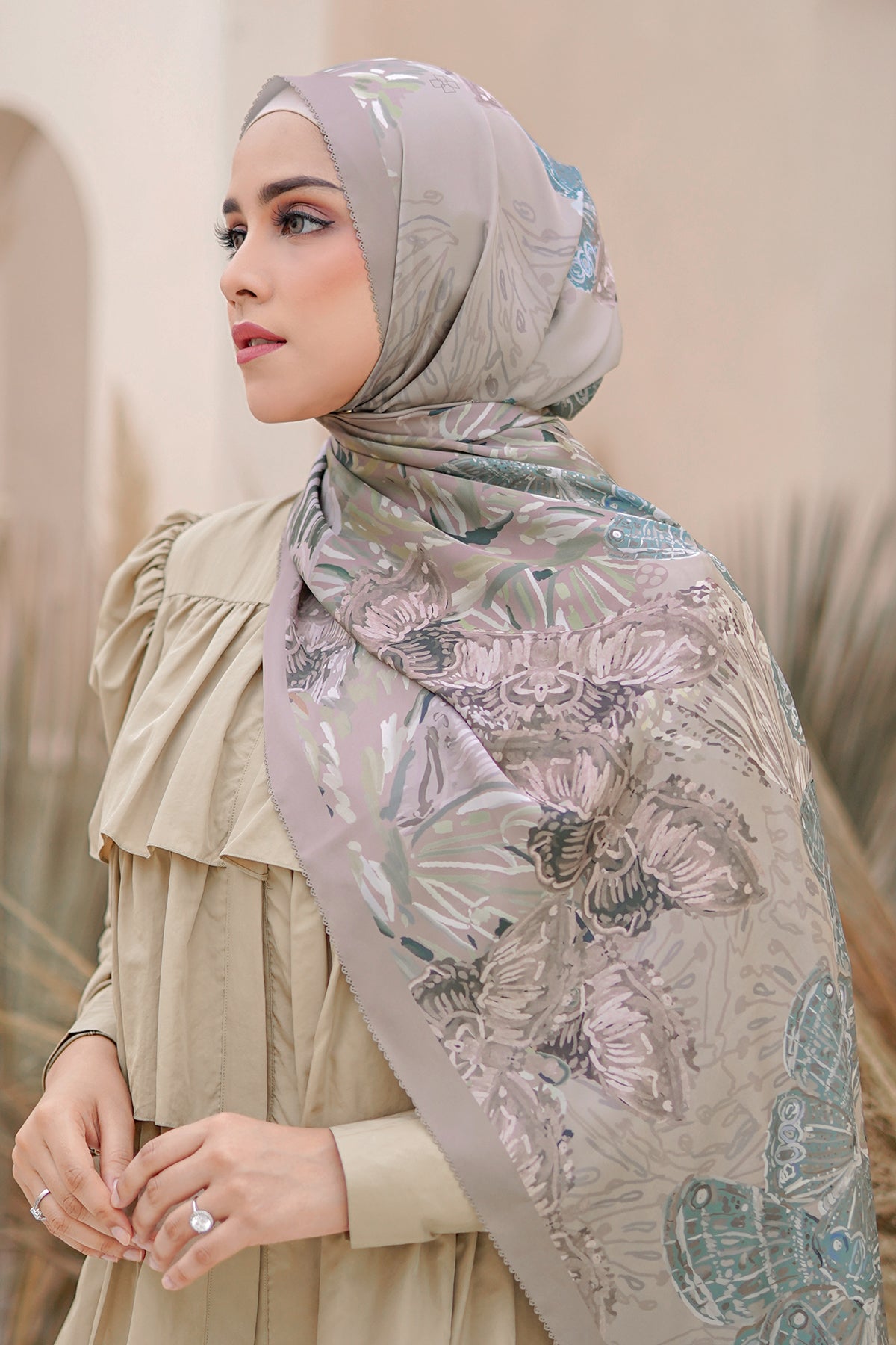 The Farsha Satin Shawl - Khaki
