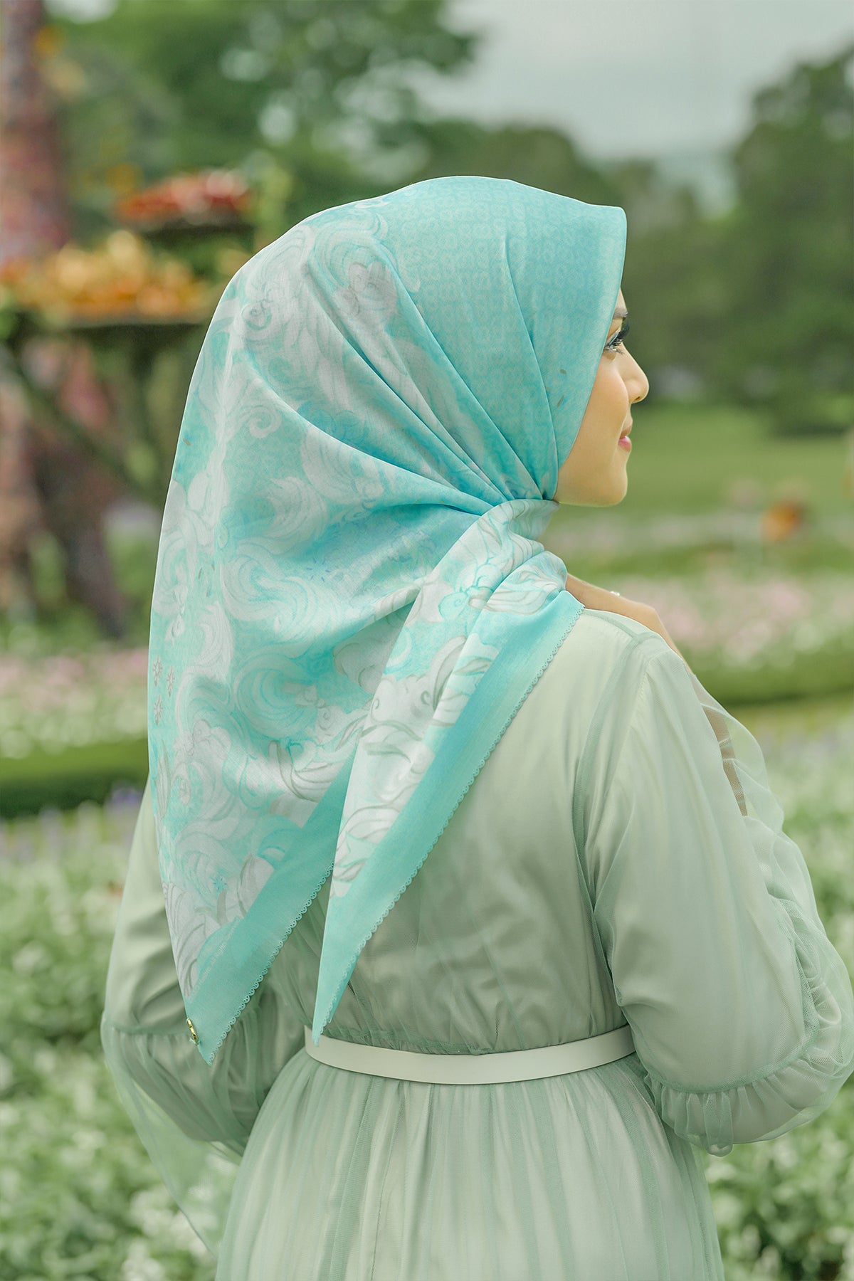 The Friendship Square - Lyra