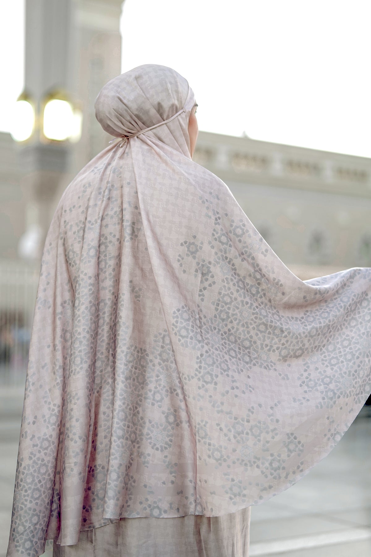 Haramain Prayer Robe - Petal
