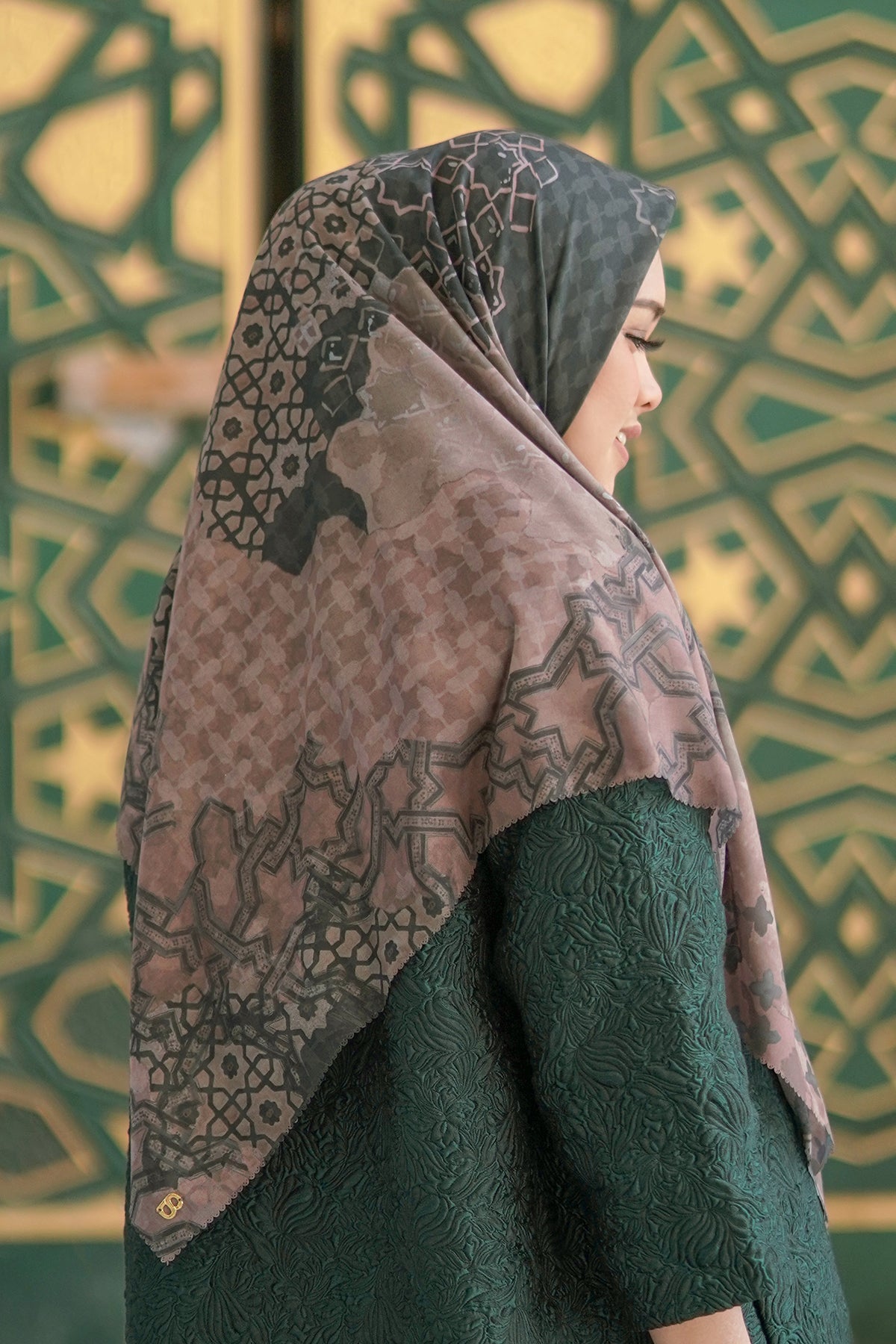 Haramain Serisi Voal Kare XL - Zümrüt