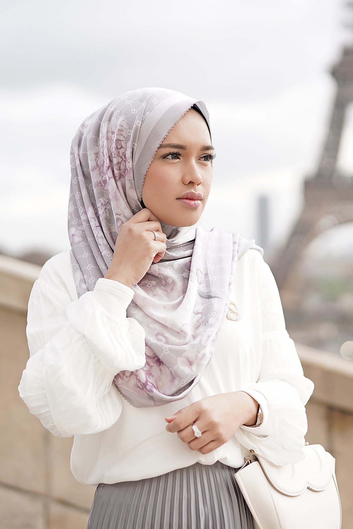 Hydrangea Satin Shawl - Clair