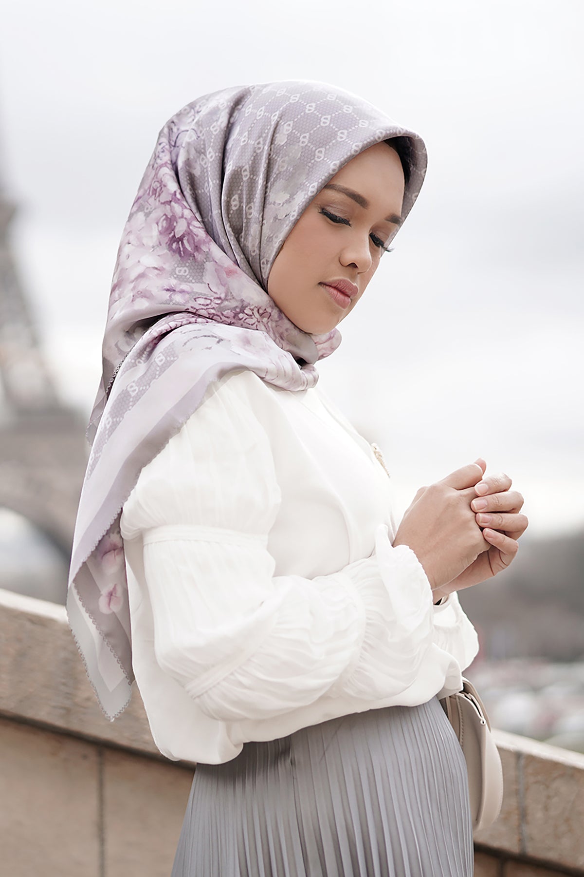 Hydrangea Satin Square - Grise