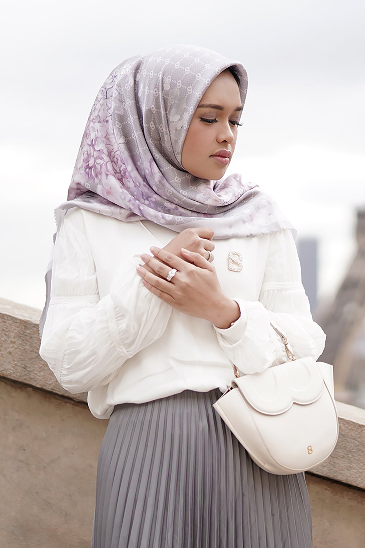 Hydrangea Satin Square - Grise