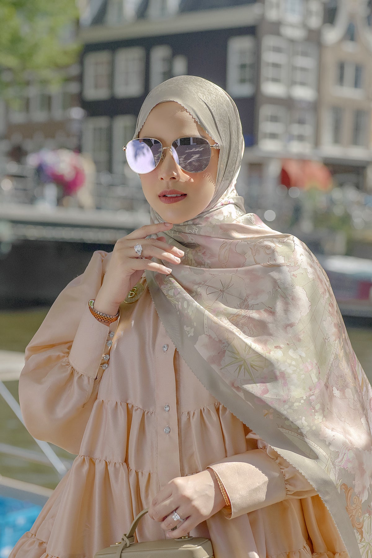 The Journey Satin Shawl - Medinah