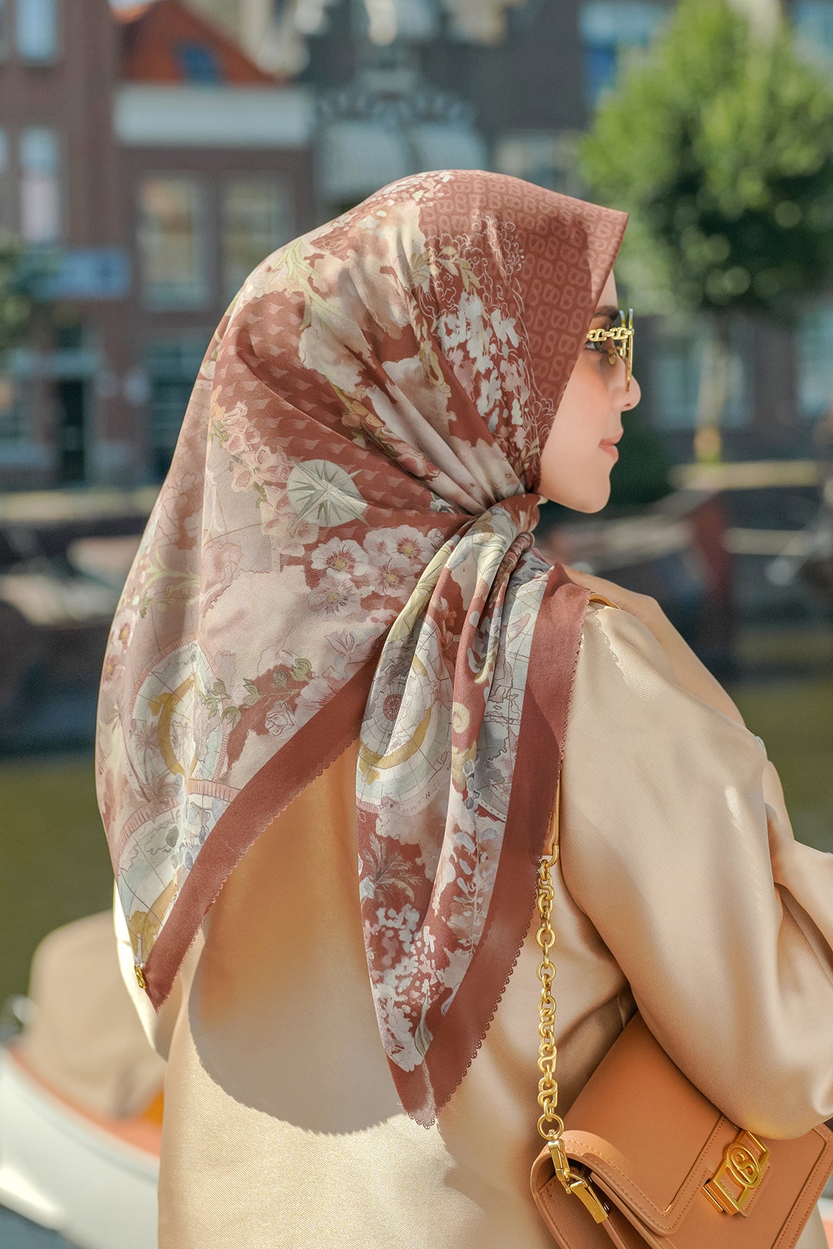 Yolculuk Meydanı - Bangkok