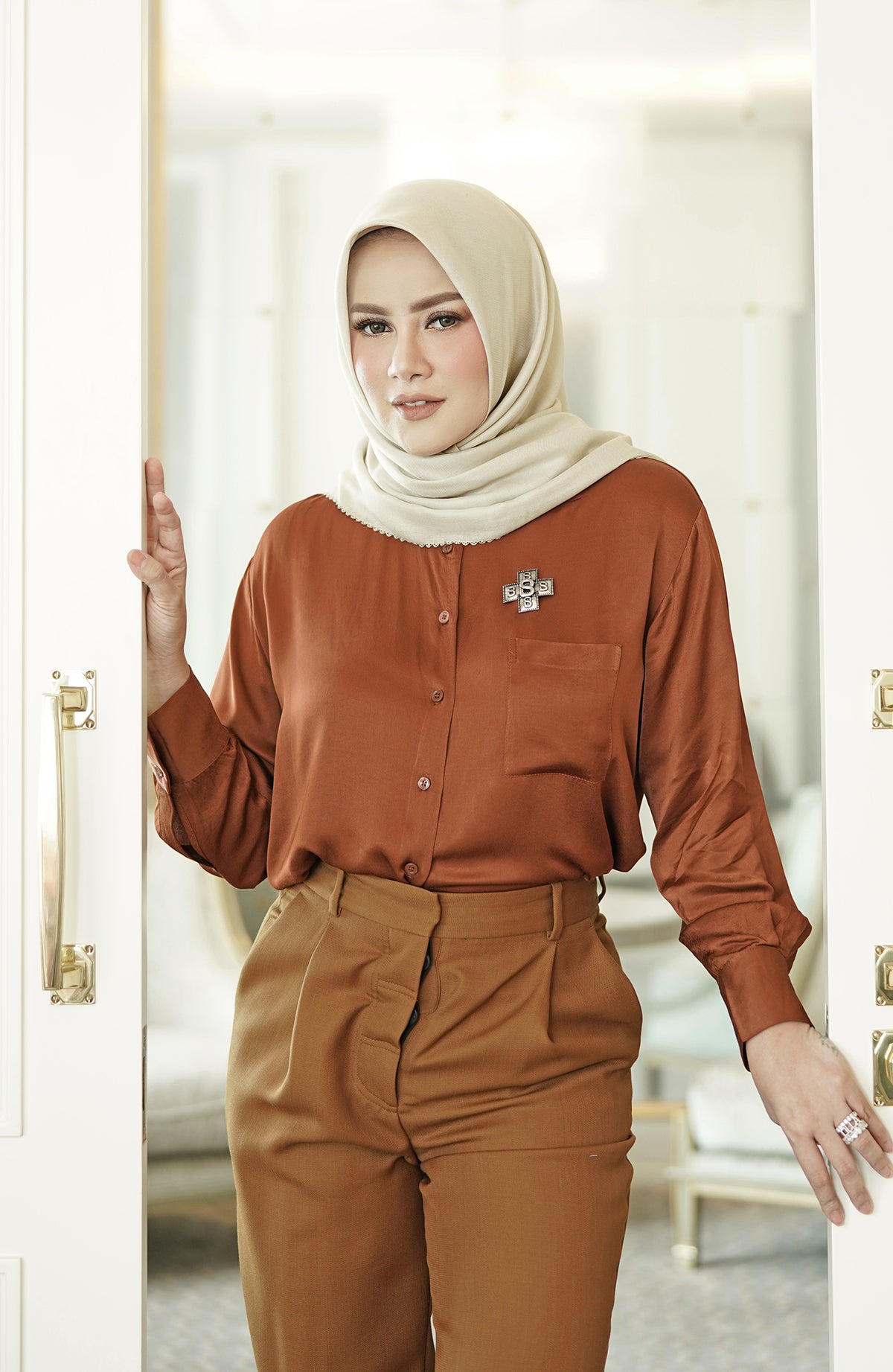 Olla Square in Angora