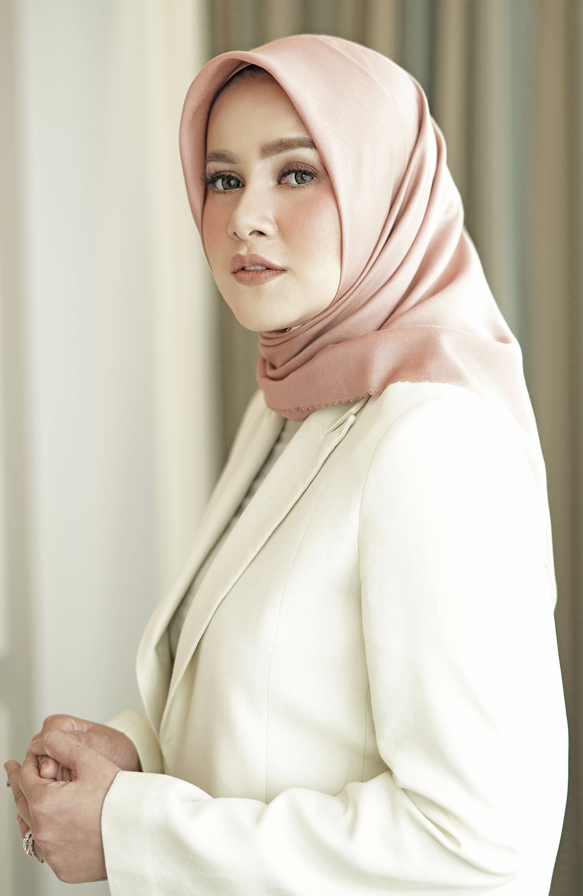 Olla Square in Macaroon