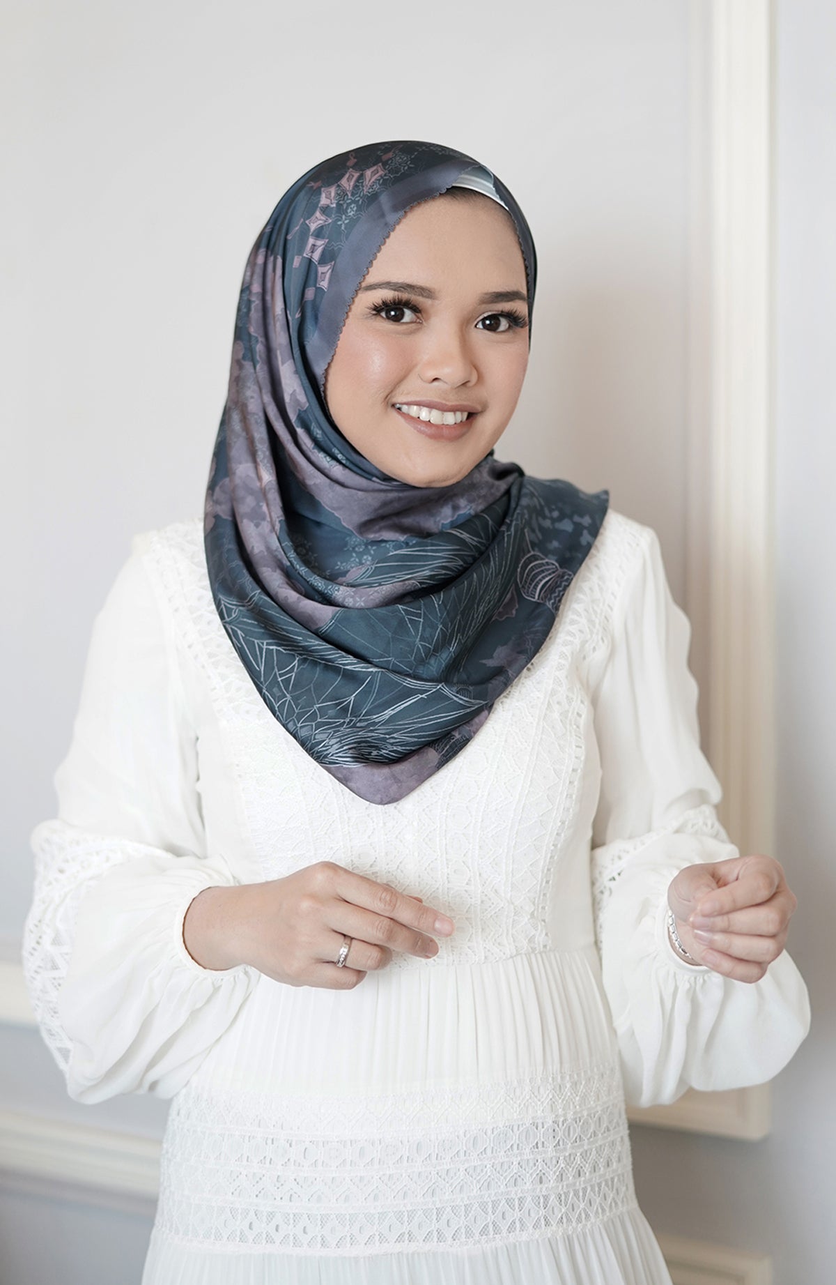 Medina Saten Şal - Lacivert