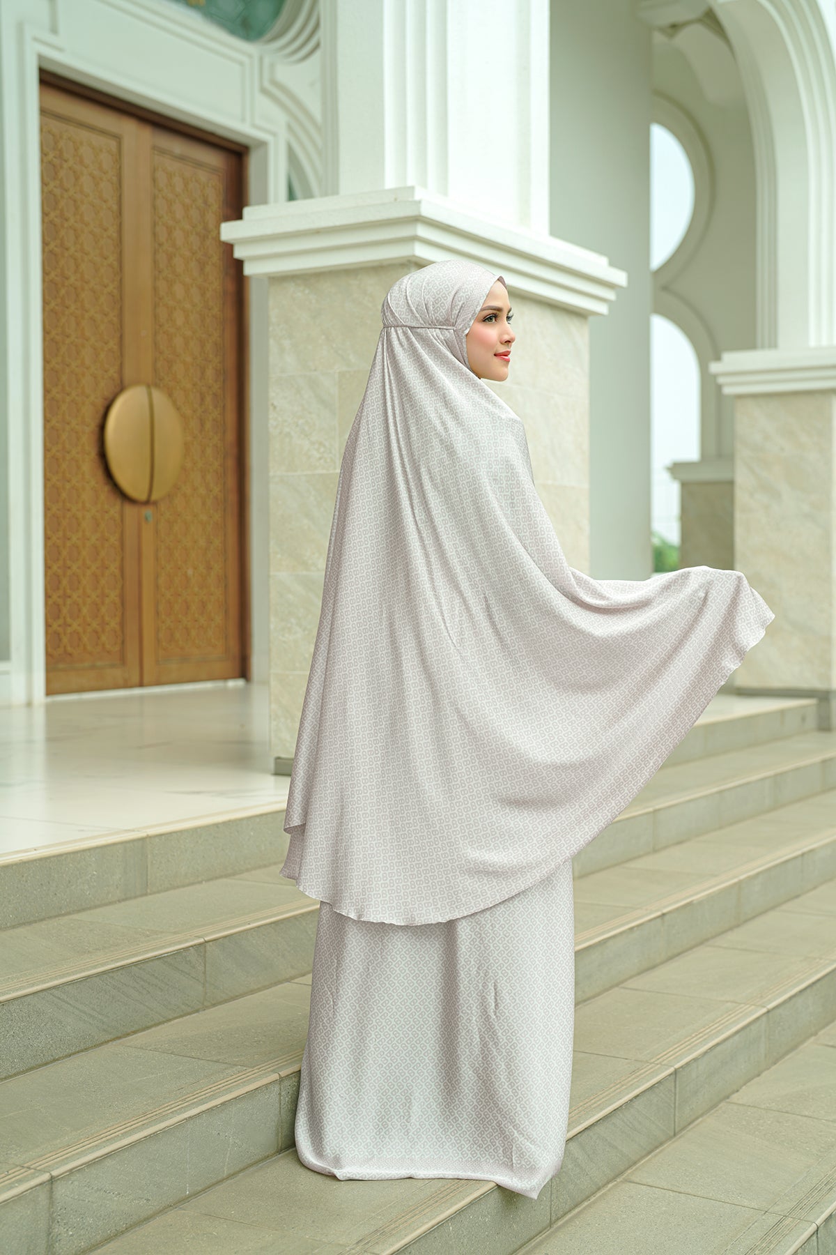 Tapis Prayer Robe - Ash Rose