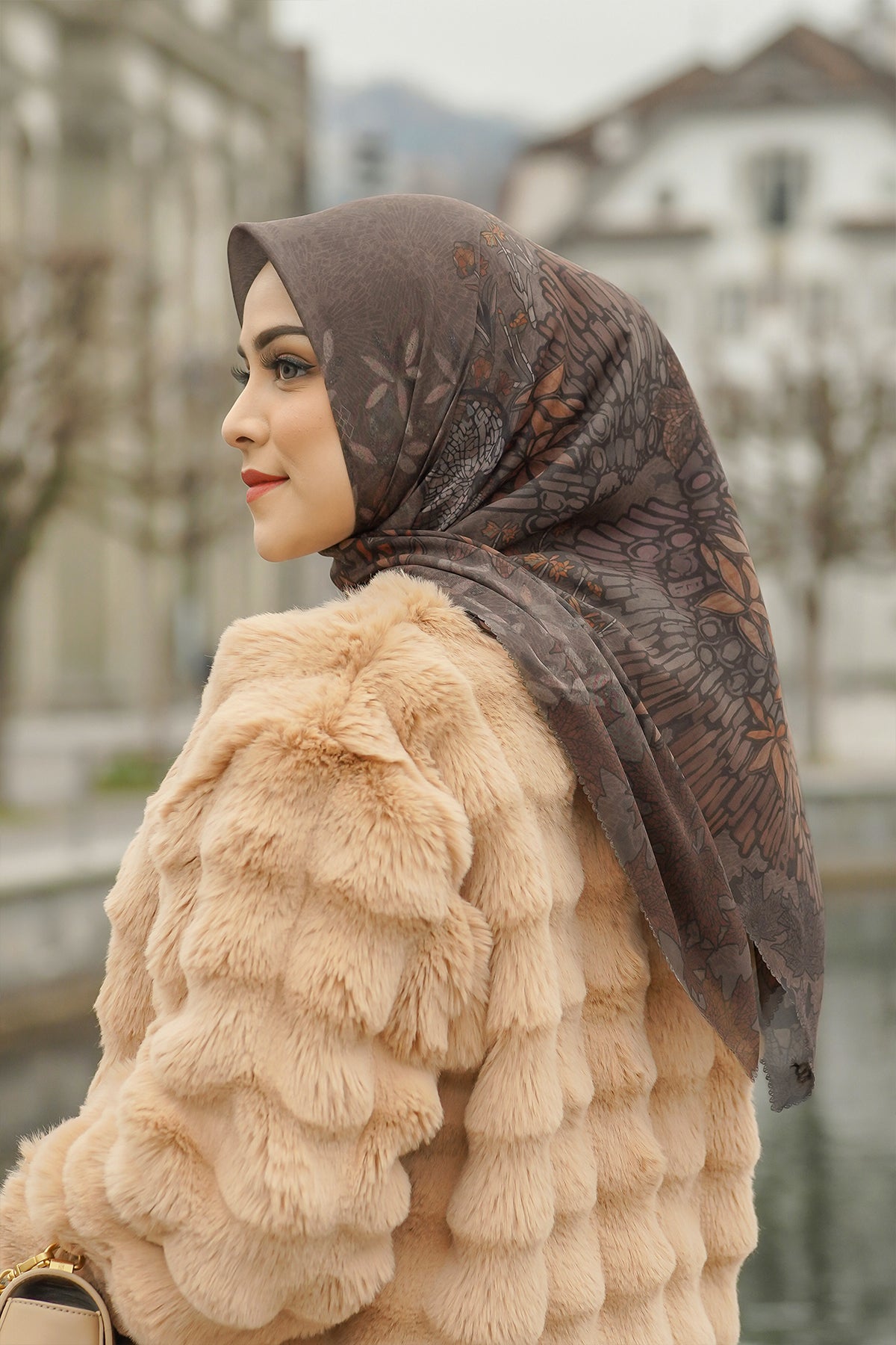 Thun Voile Kare - Ahşap