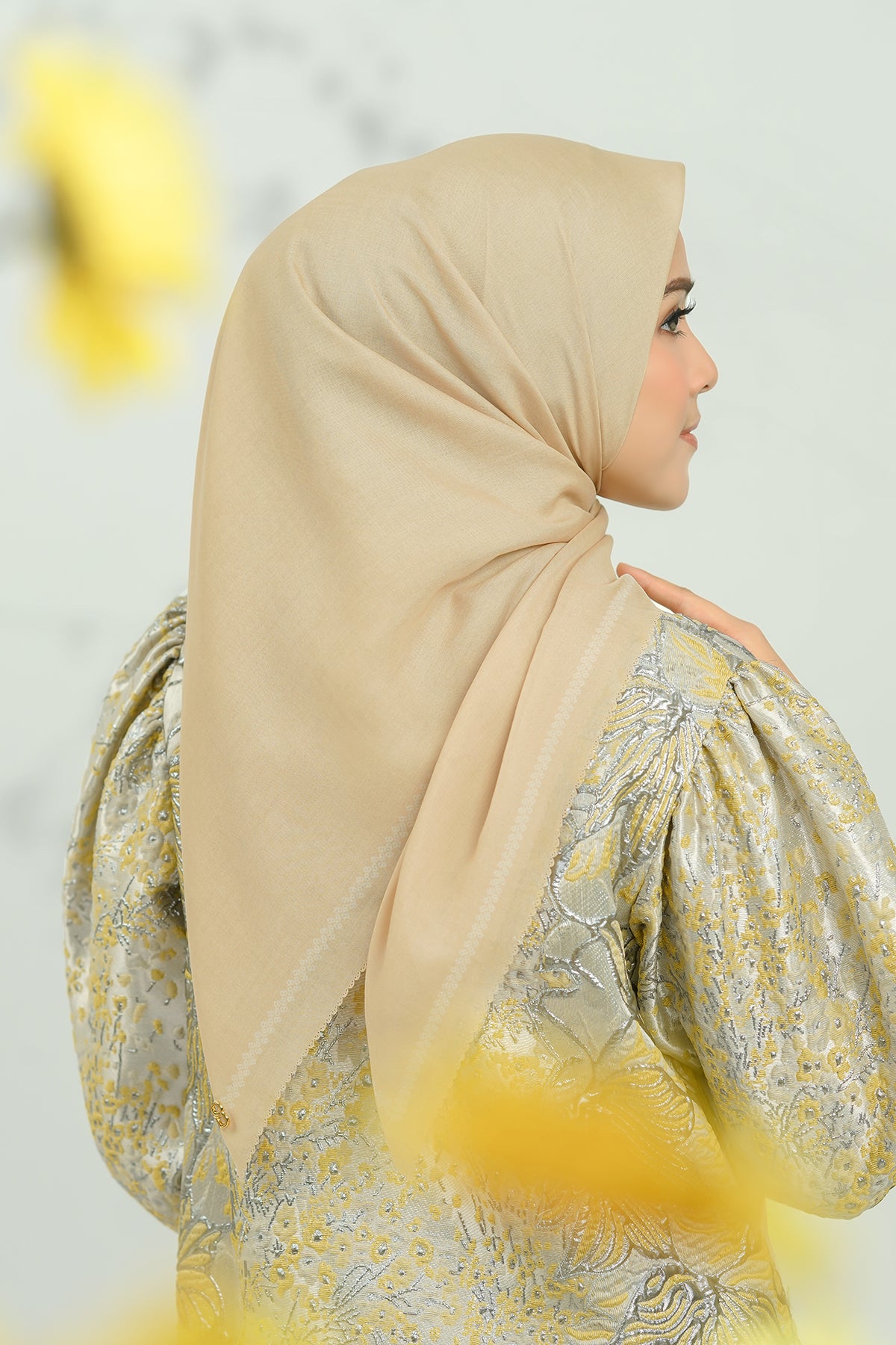 Today's Scarf - French Vanilla