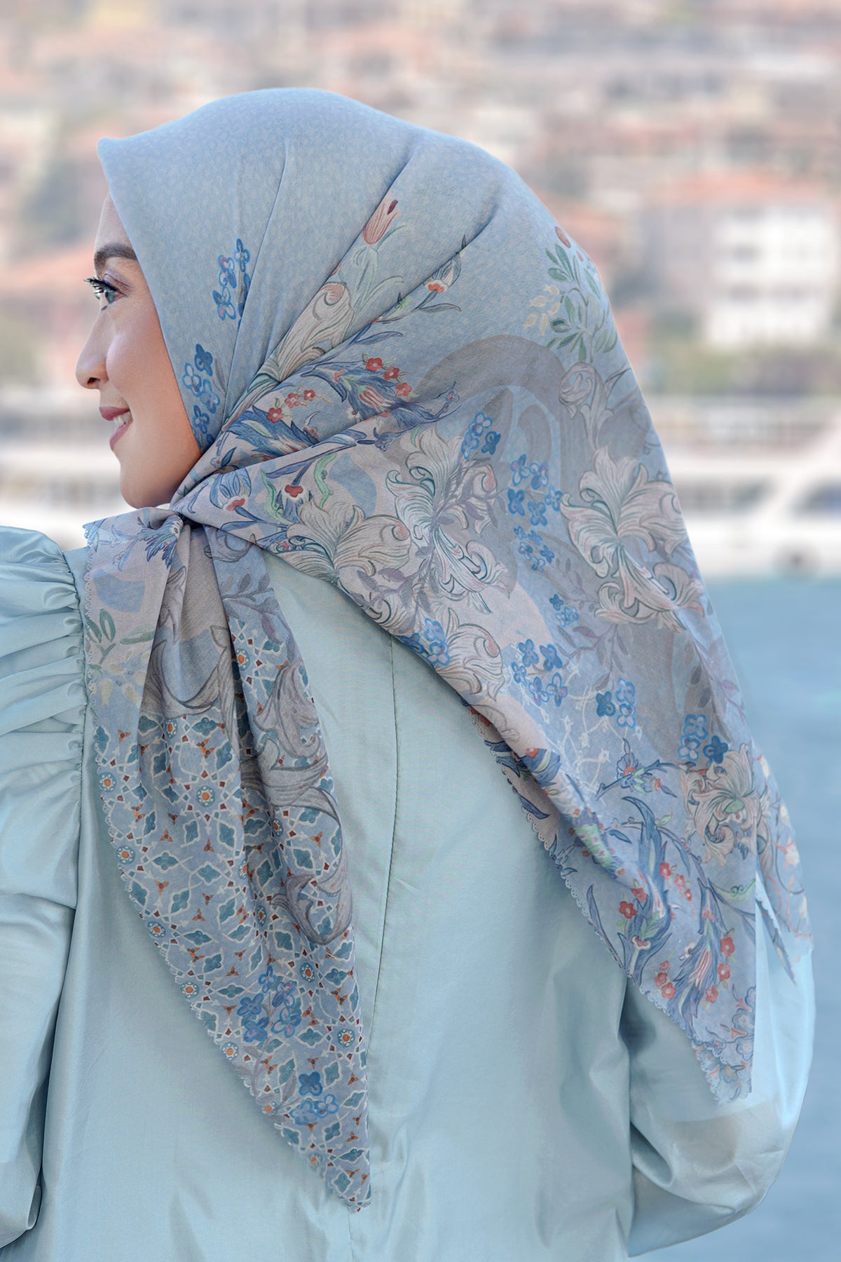 Topkapı Voal Meydanı - Pudra Mavisi