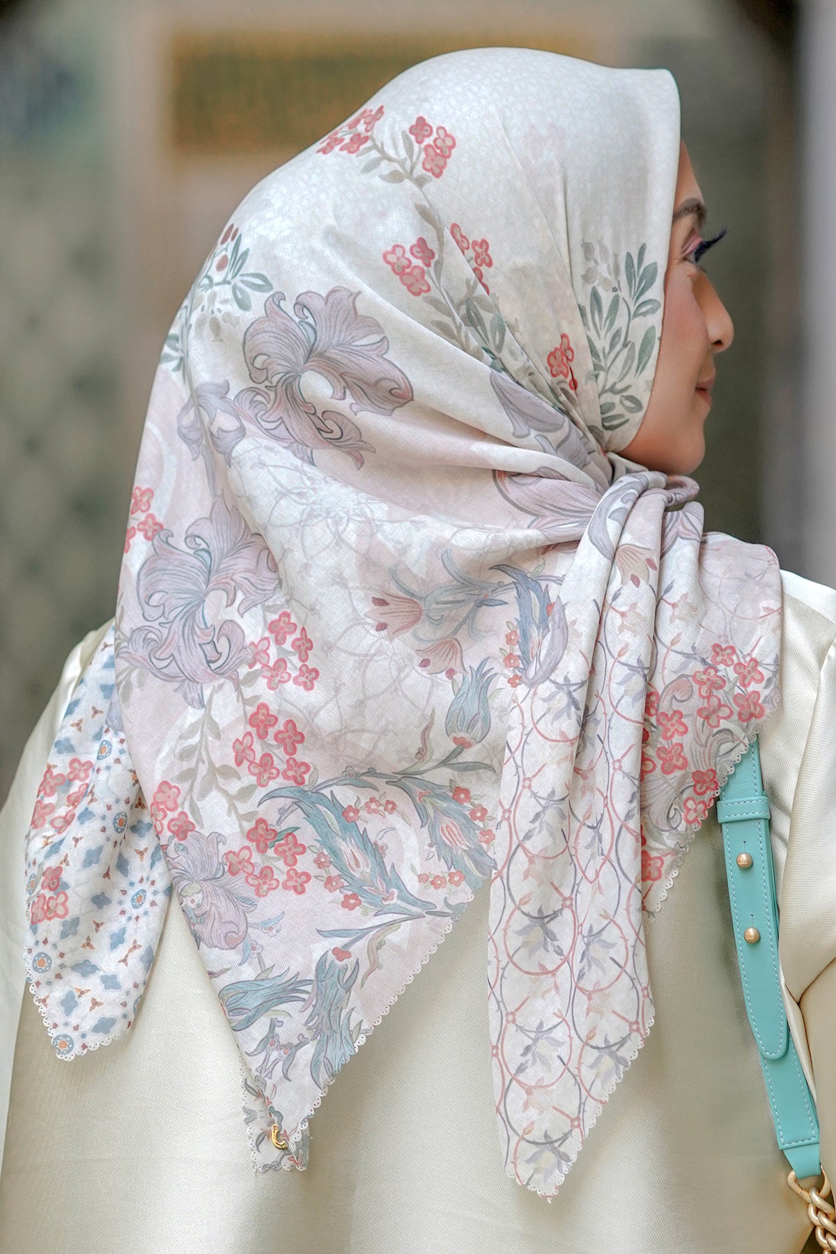 Topkapı Voal Meydanı - Fildişi