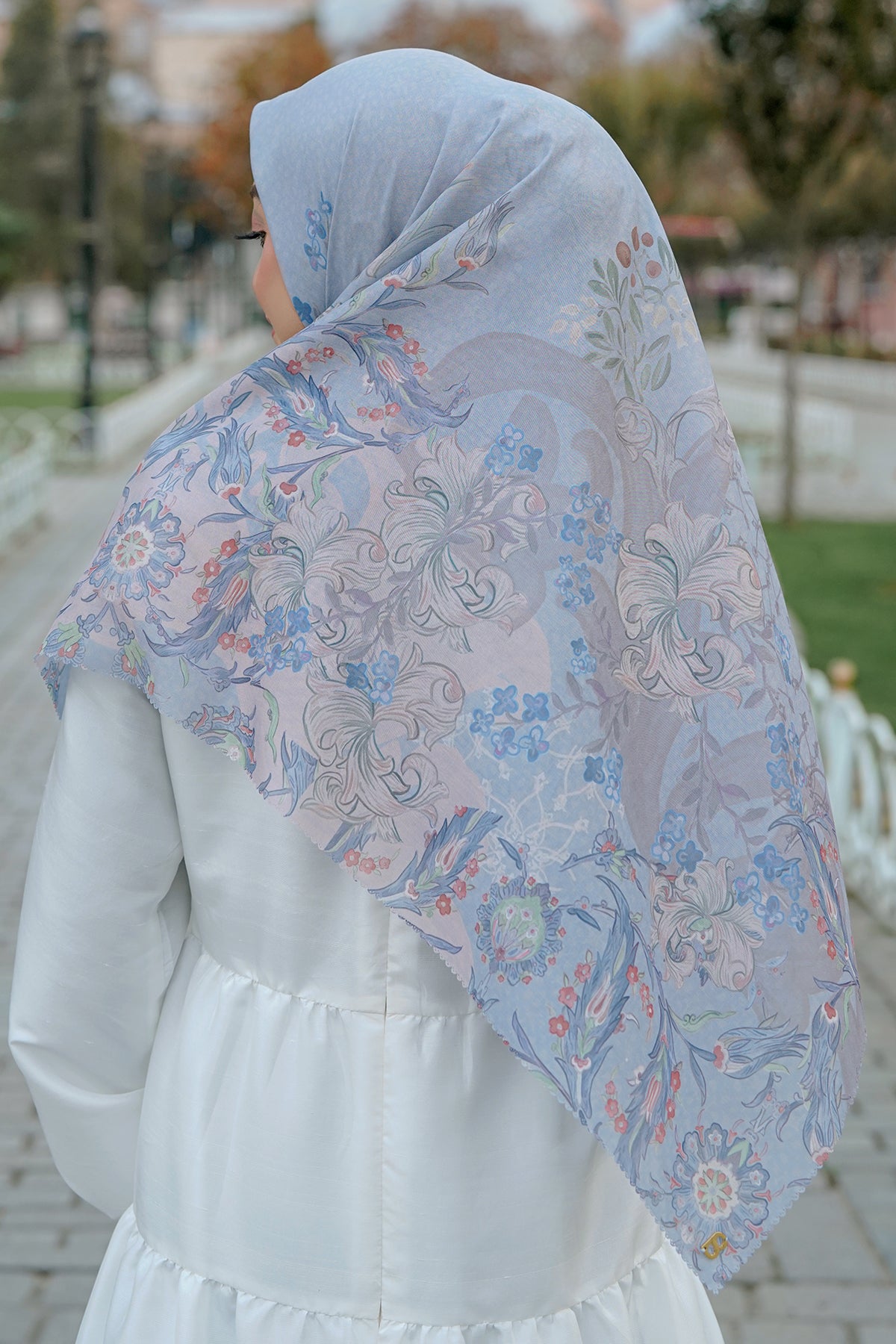 The Topkapi Voal Square XL - Powder Blue
