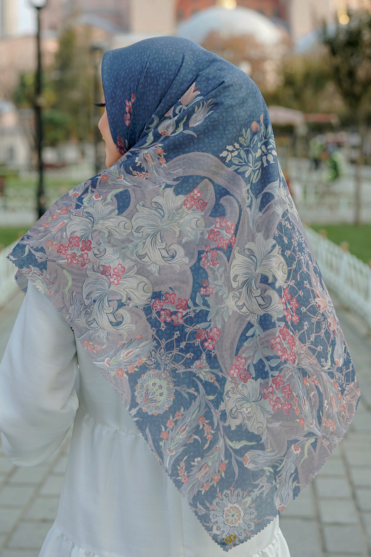 The Topkapi Voal Square XL - Royal Blue