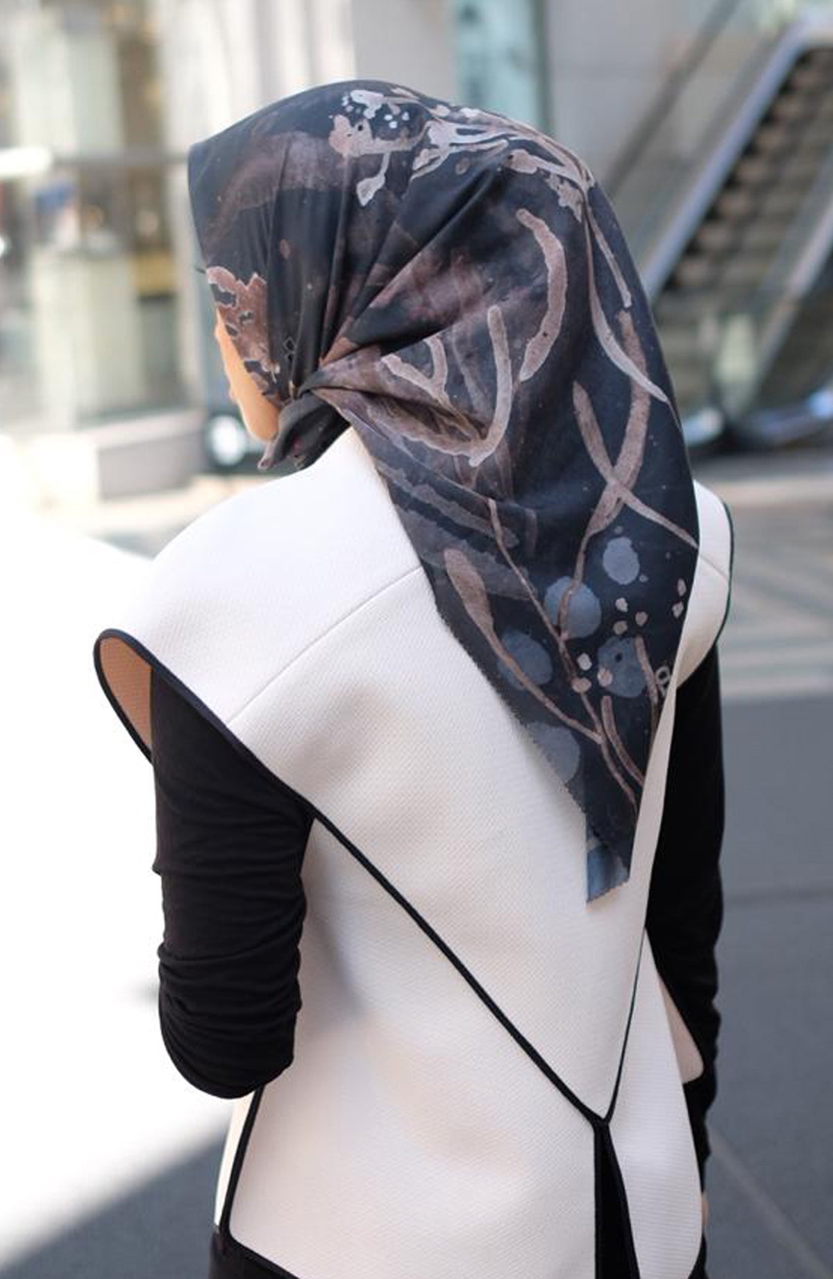 Twilight Voal Square - Black