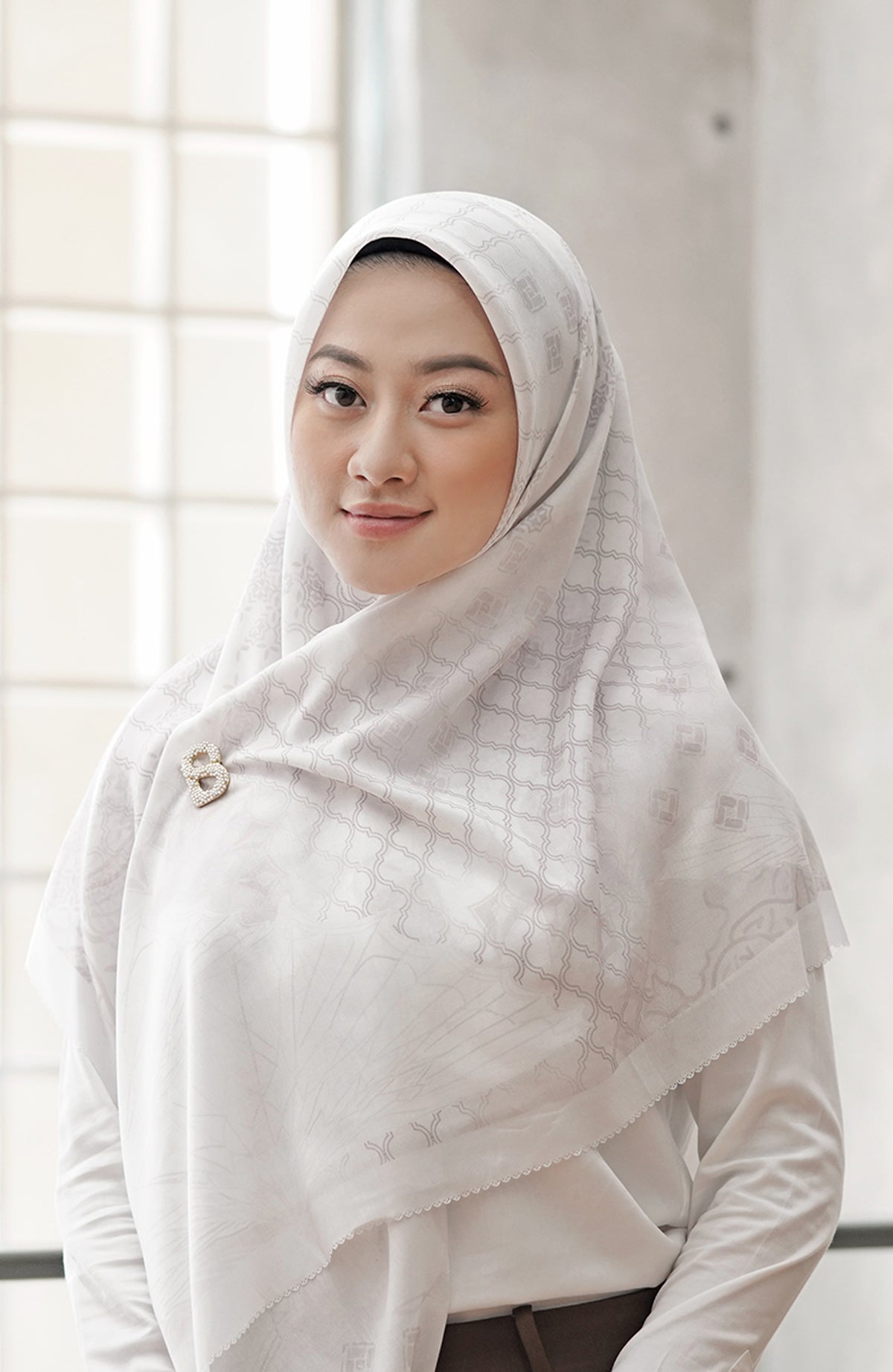 Medina Voal Kare XL - Beyaz