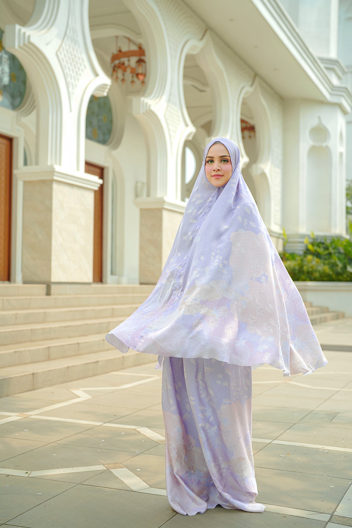 Iseltwald Dua Cübbesi - Menekşe