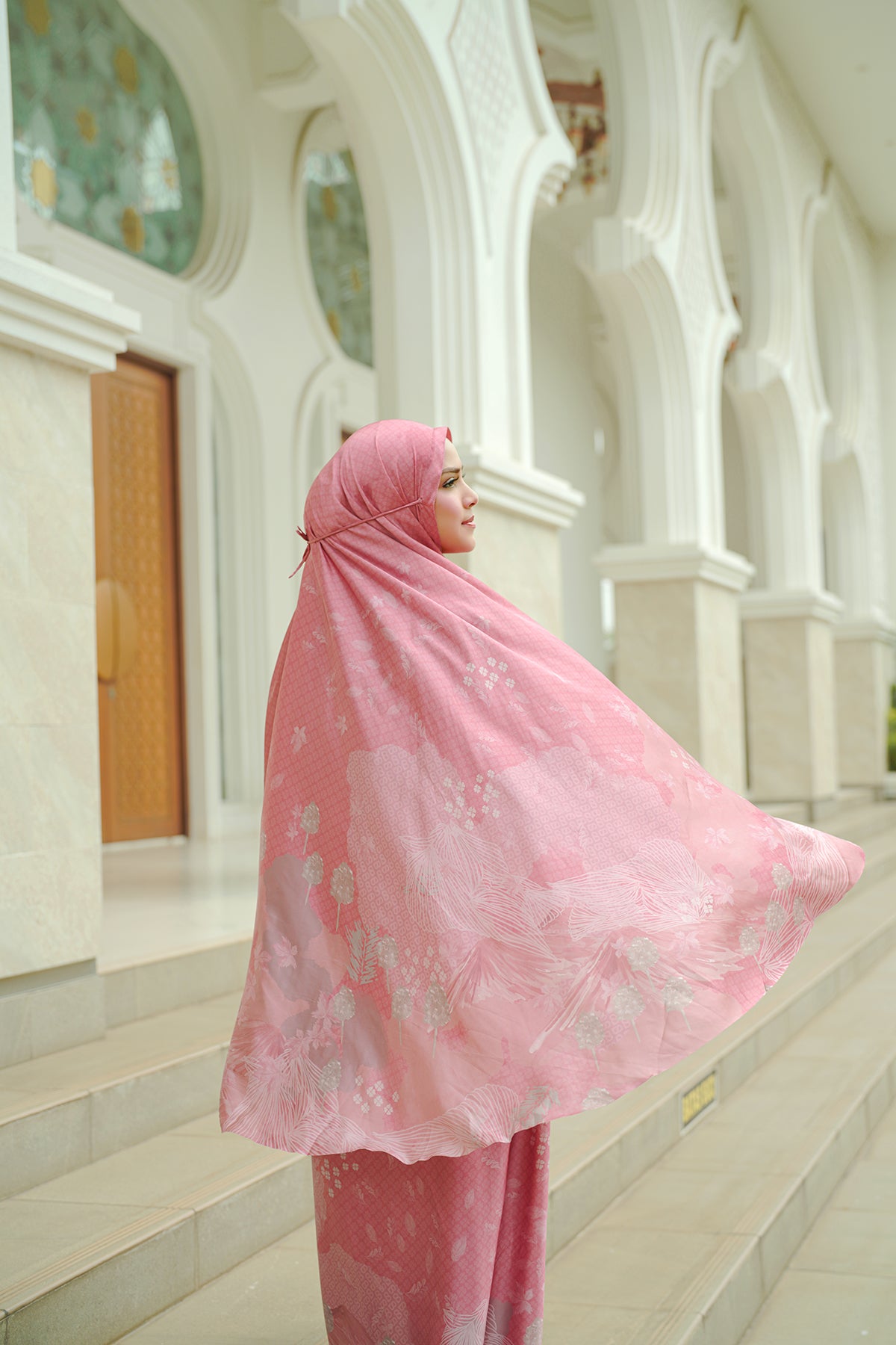 Iseltwald Prayer Robe - Deep Pink