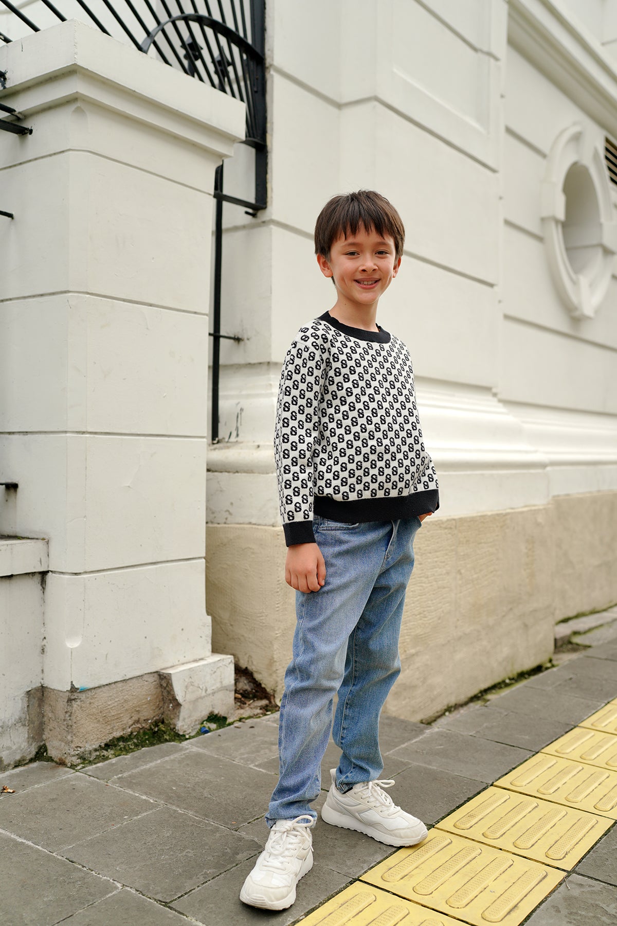 Kids Signature Monogram Sweater - Black Pearl