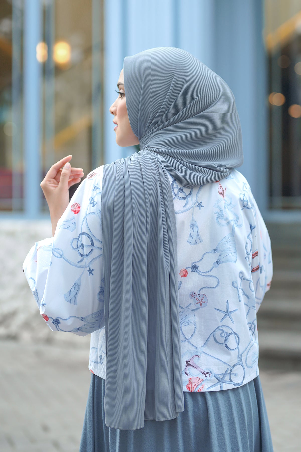 Günlük Pileli Şal - Ashley Mavisi