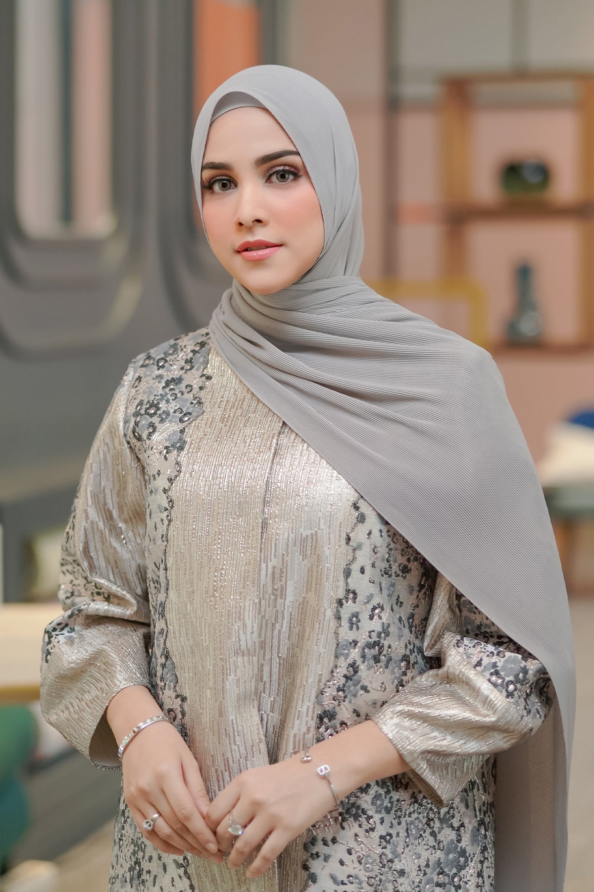 Günlük Pileli Şal - Kil