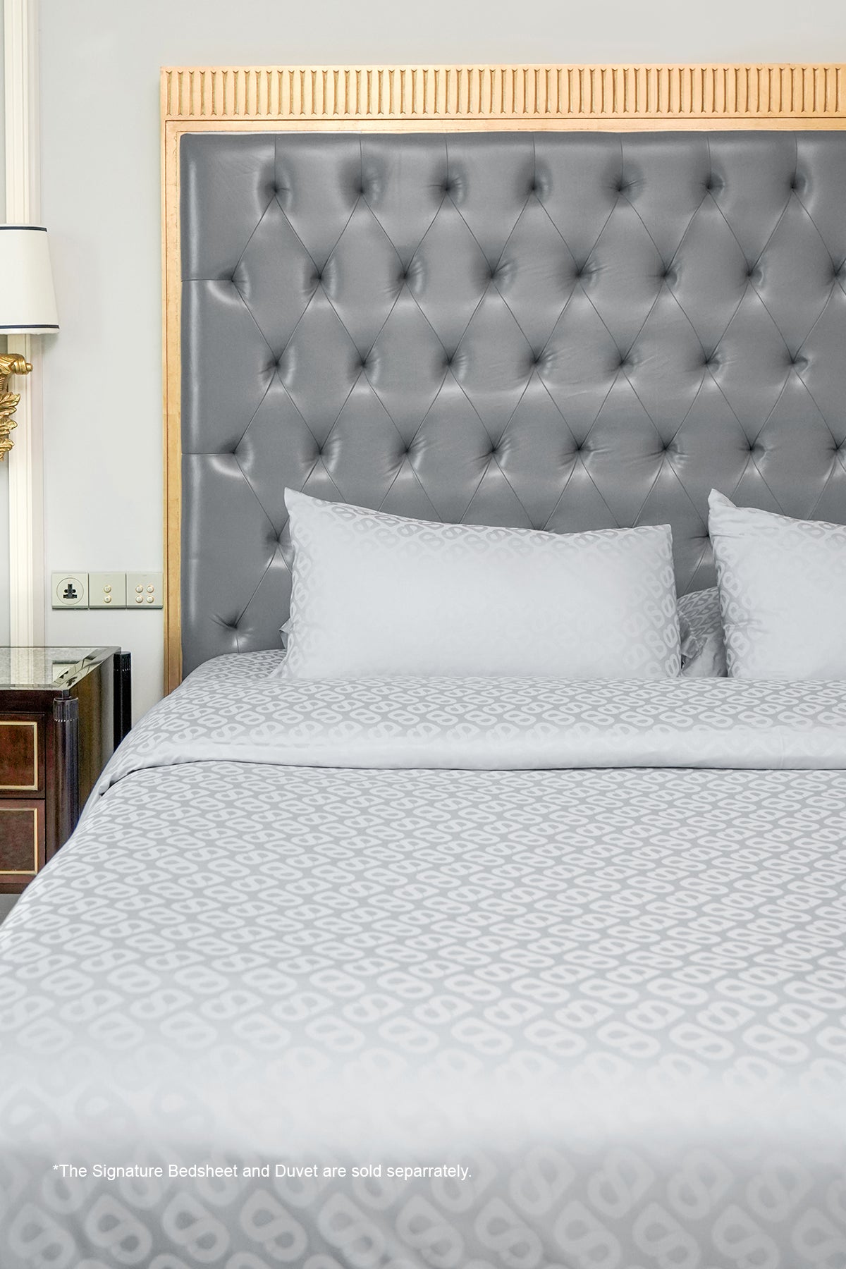 Signature Duvet - Light Gray