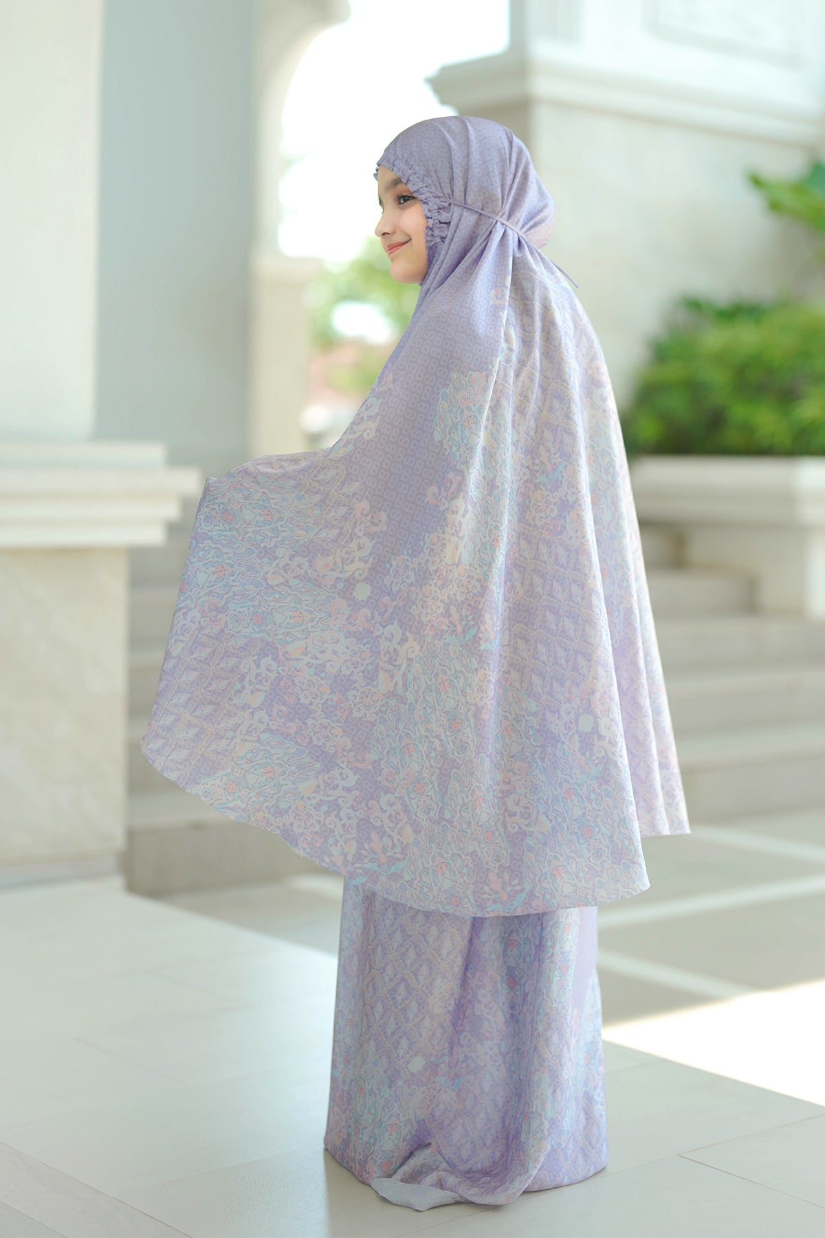 The Granada Prayer Robe - Nirvana