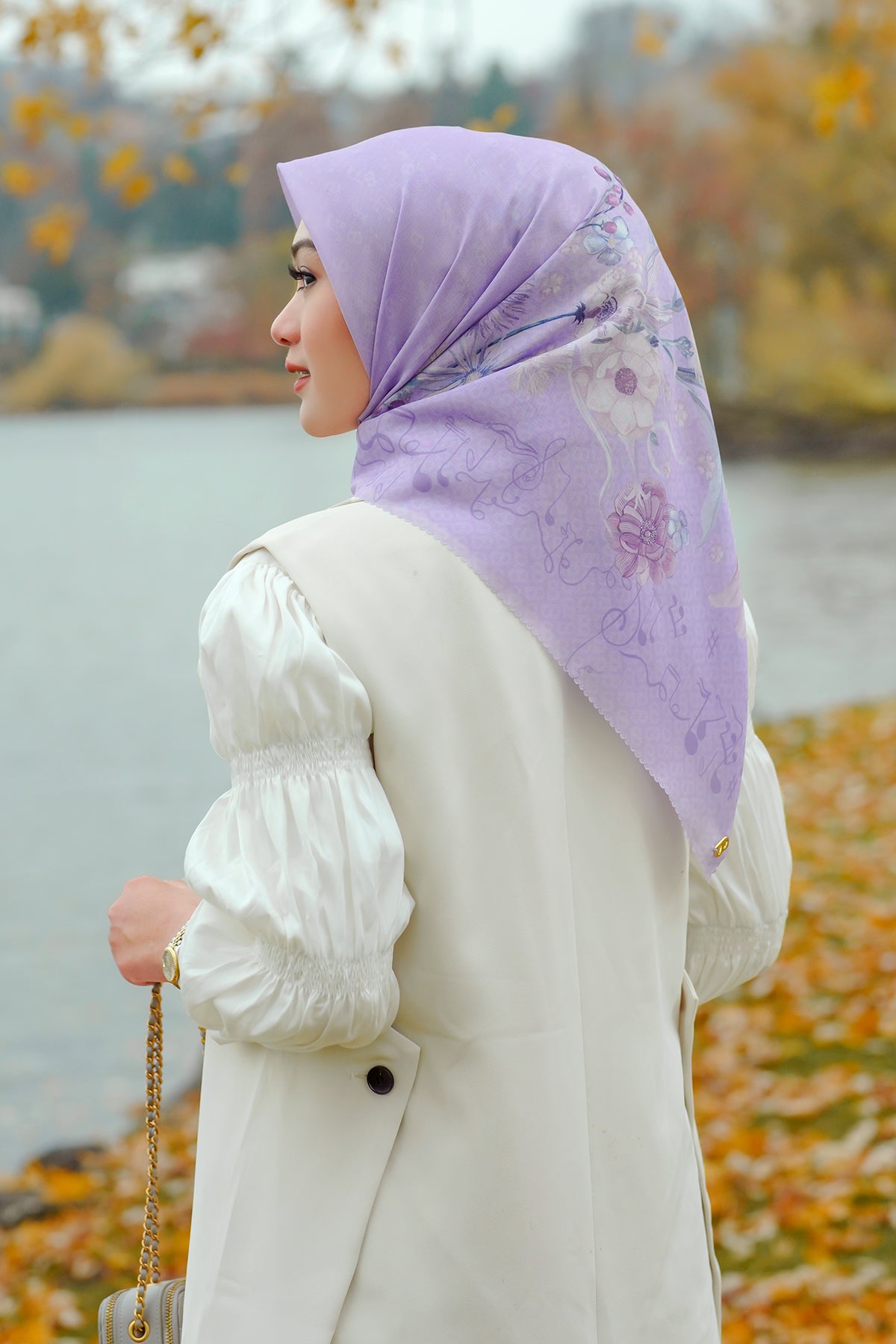 The Nada Square - Fa