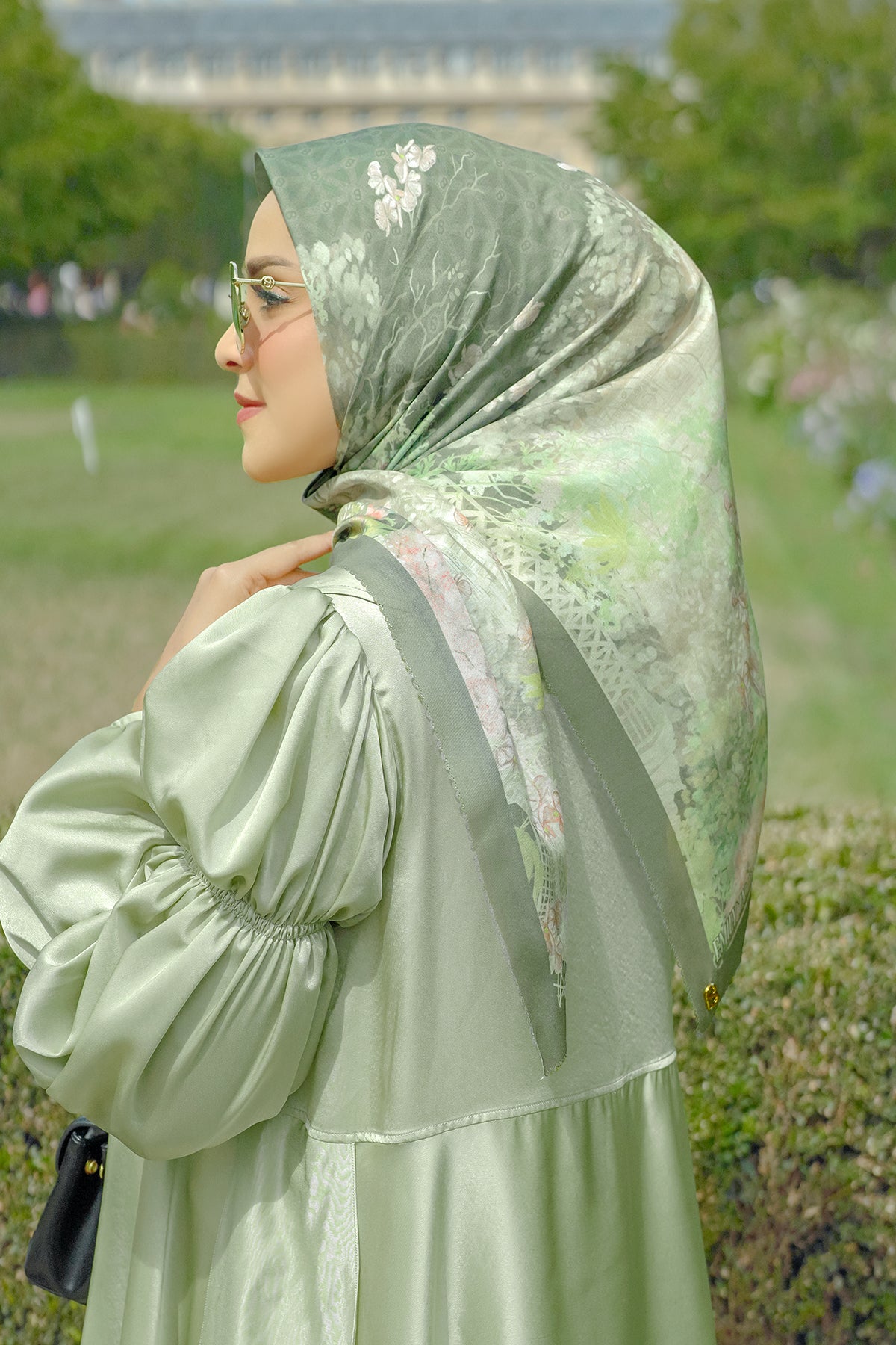 The Parisian Square - Jardin