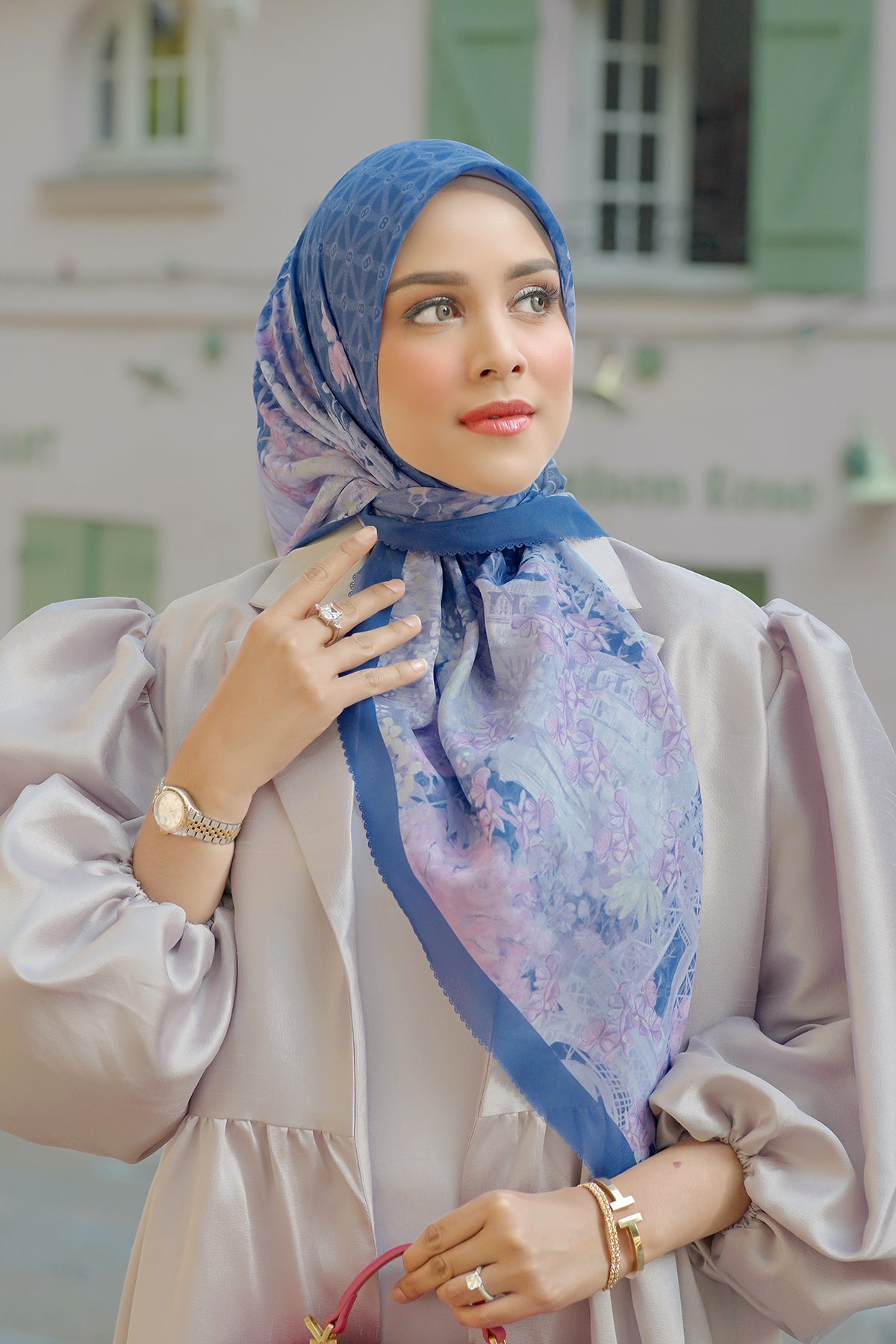 The Parisian Square - Mer