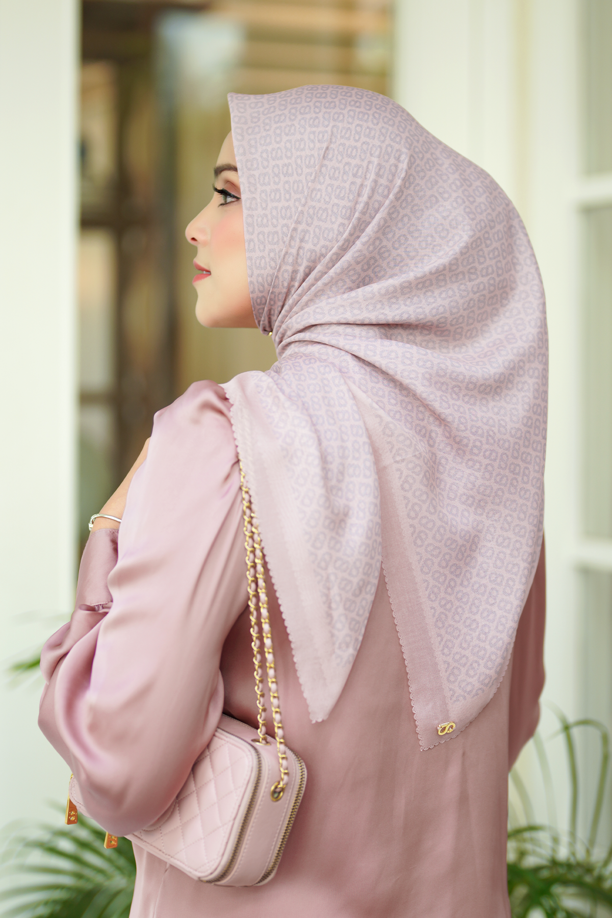 The Tapis Square - Tea Rose